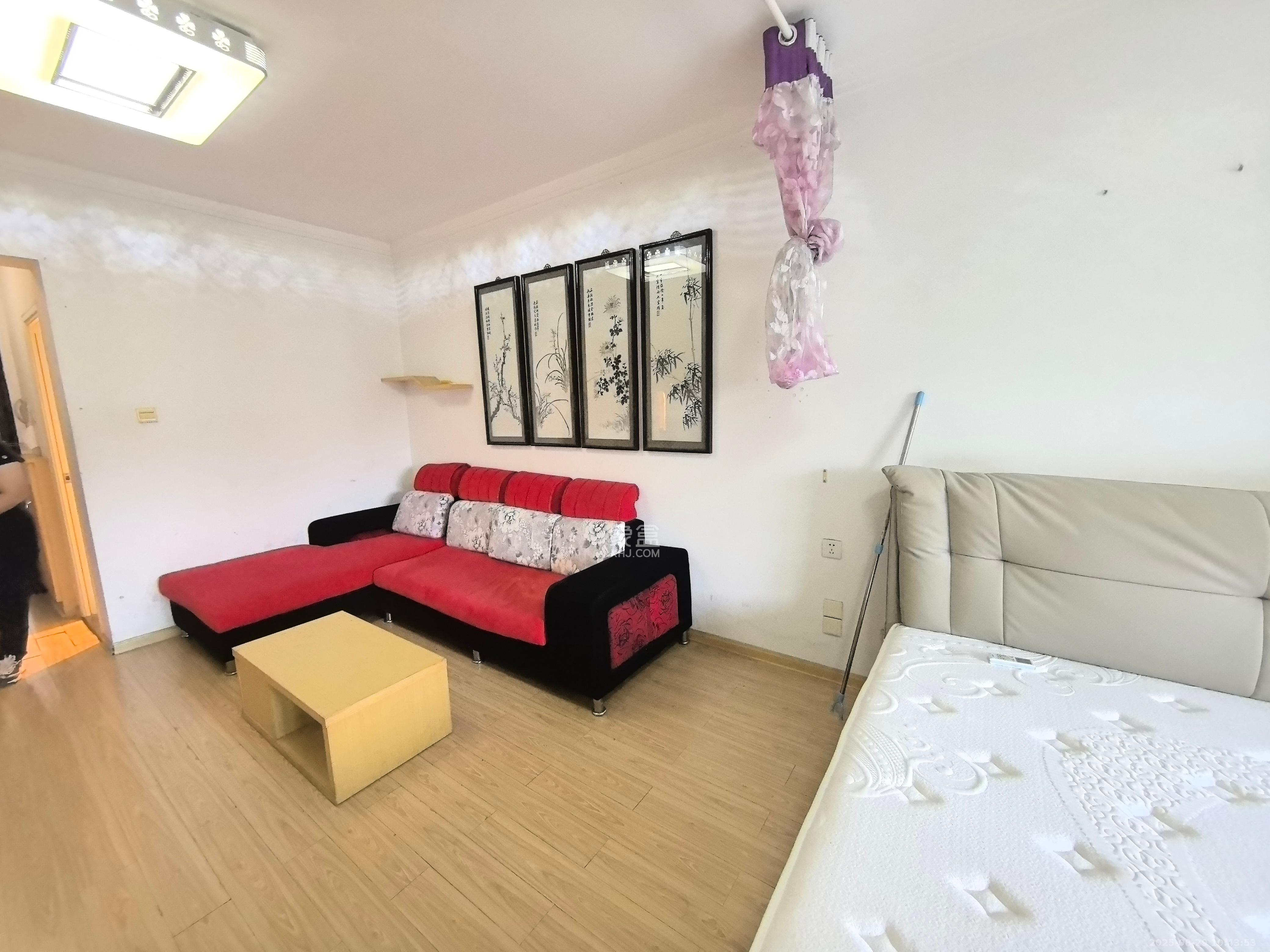 伍家岭生活广场 1室1厅1卫 1600.0元/月 伍家岭生活广场 1室1厅1卫 1600.0元/月室内图