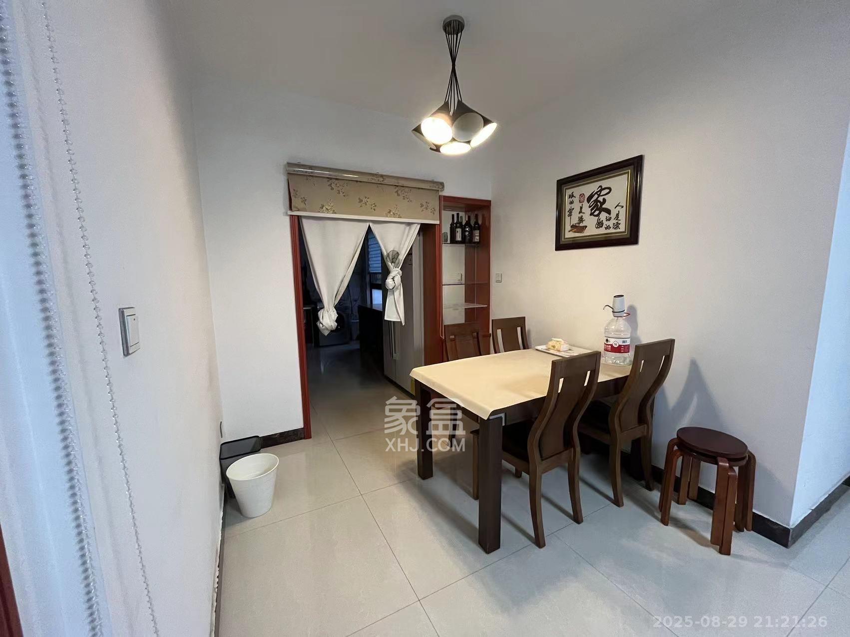 筑梦佳园 3室2厅1卫 2200.0元/月 筑梦佳园 3室2厅1卫 2200.0元/月室内图