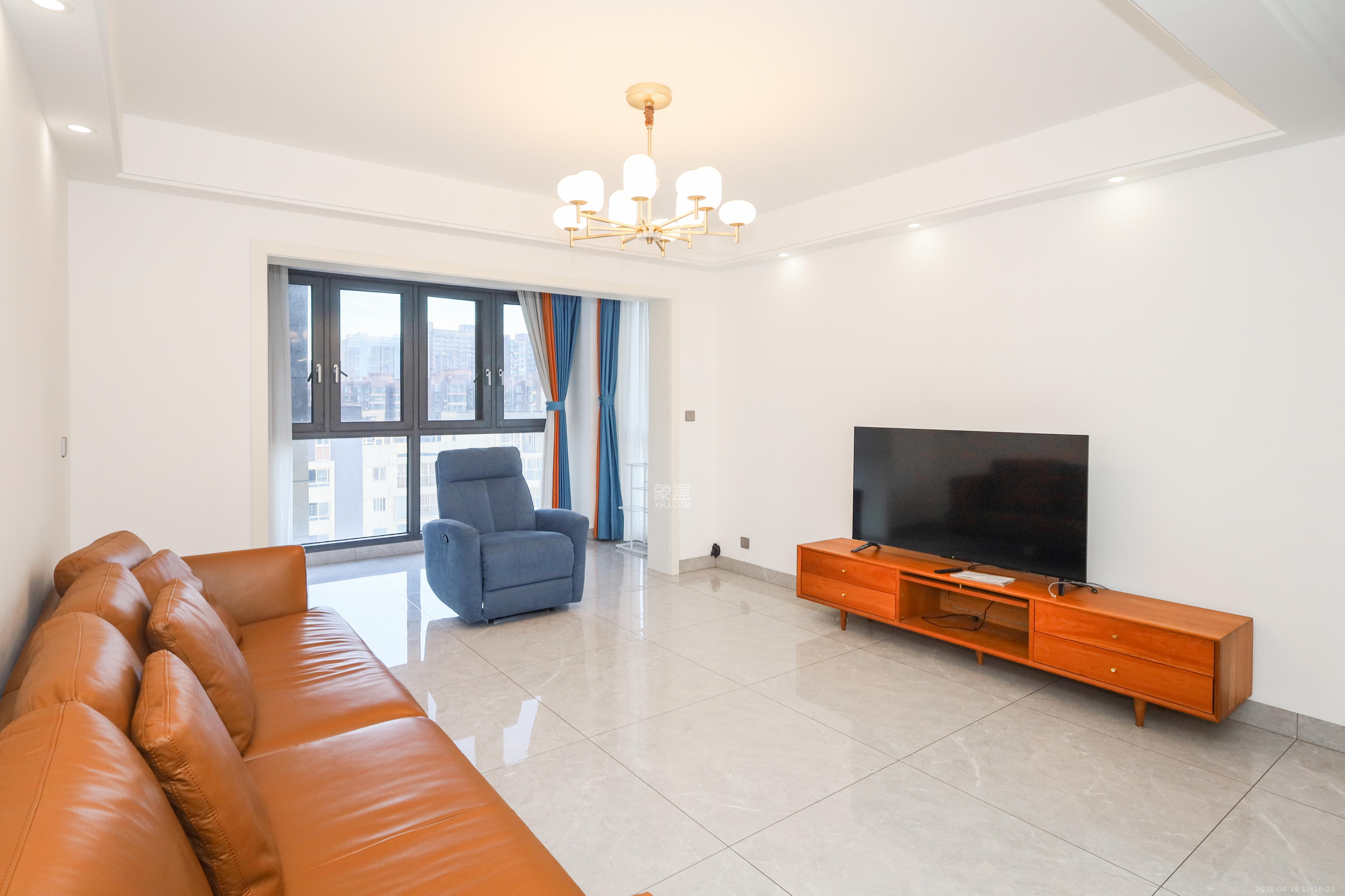 梅溪盛荟  3室2厅2卫    120.0万 梅溪盛荟  3室2厅2卫    120.0万客厅