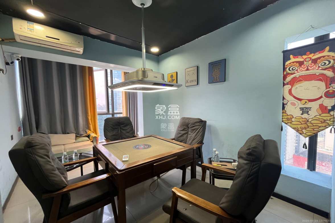 德思勤城市广场(宝格丽公寓) 6室1厅1卫 3500.0元/月 德思勤城市广场(宝格丽公寓) 6室1厅1卫 3500.0元/月室内图