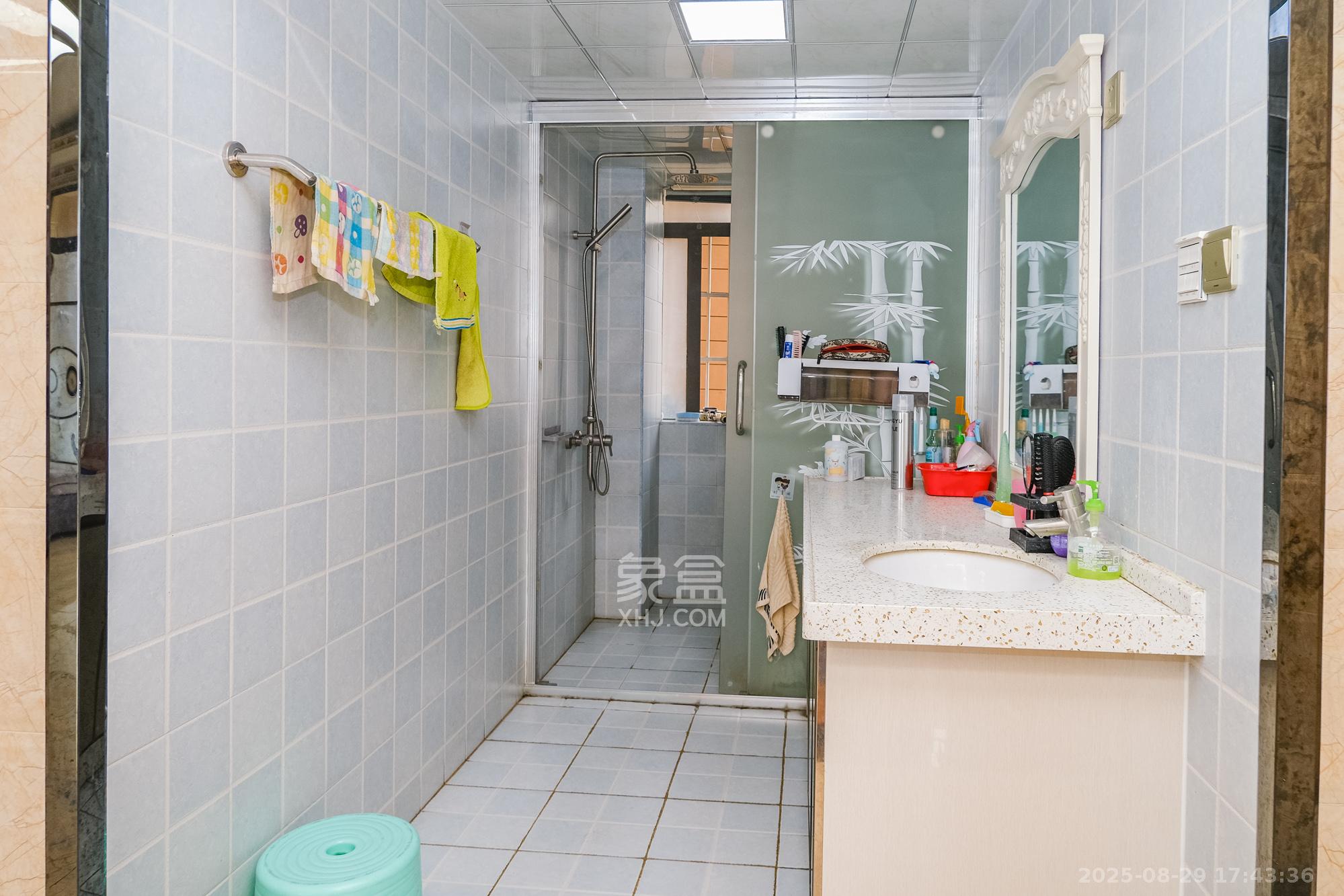 好望谷 4室2厅2卫 103.8万 好望谷 4室2厅2卫 103.8万卫生间