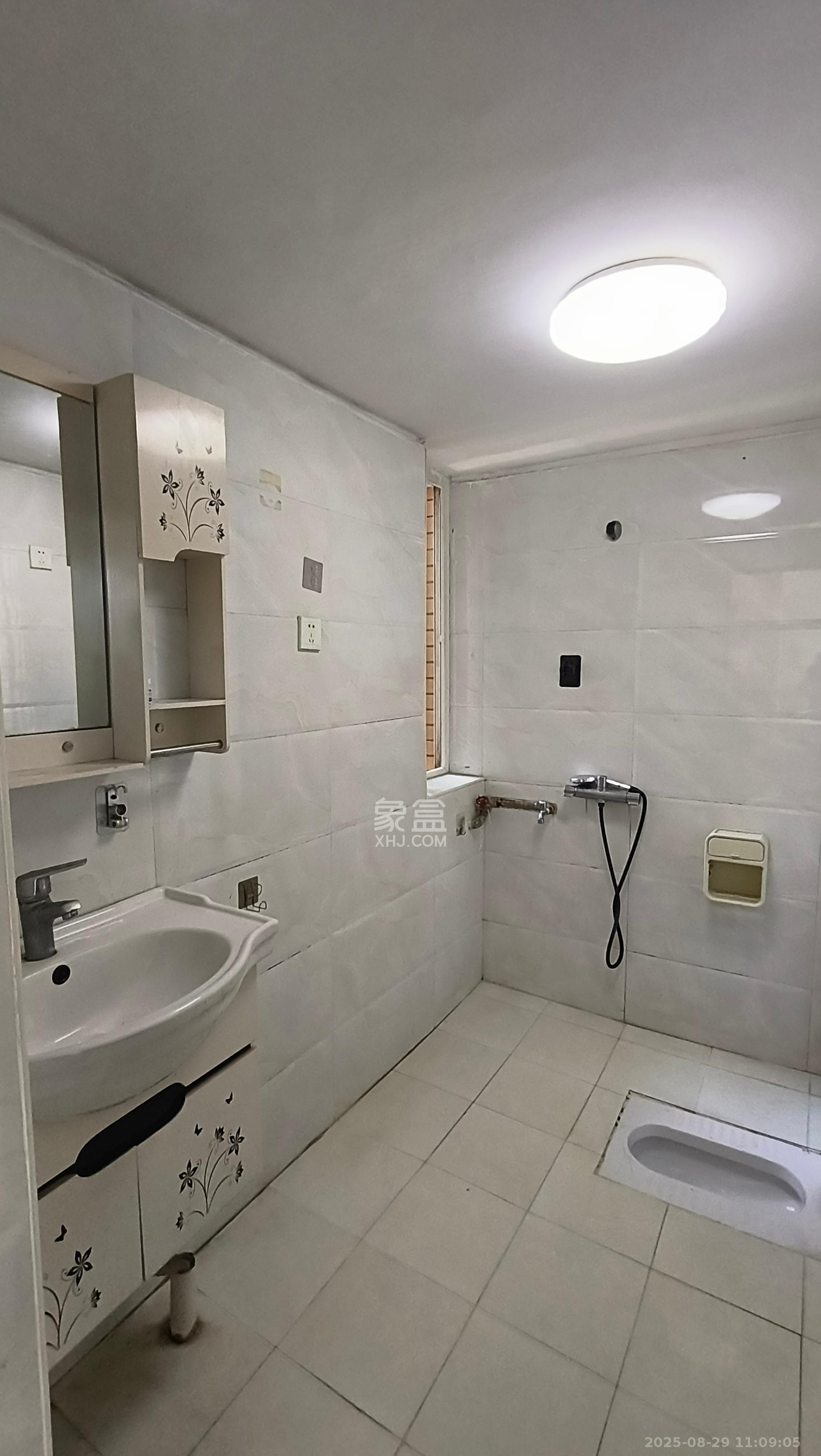 东岸锦城(东方人家)  2室2厅1卫    1500.0元/月室内图