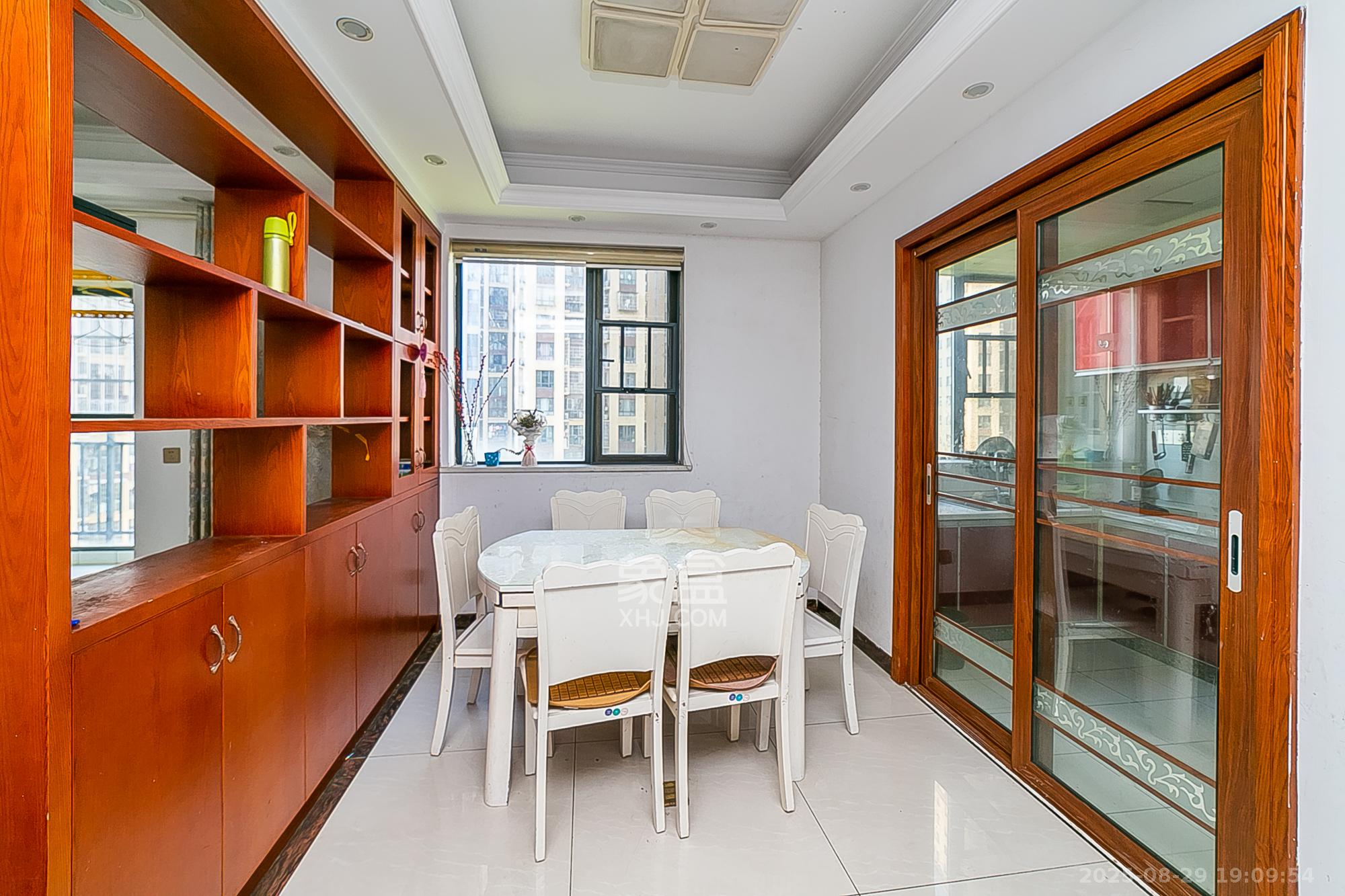 乾城(兴旺乾城) 3室2厅2卫 106.0万 乾城(兴旺乾城) 3室2厅2卫 106.0万客厅