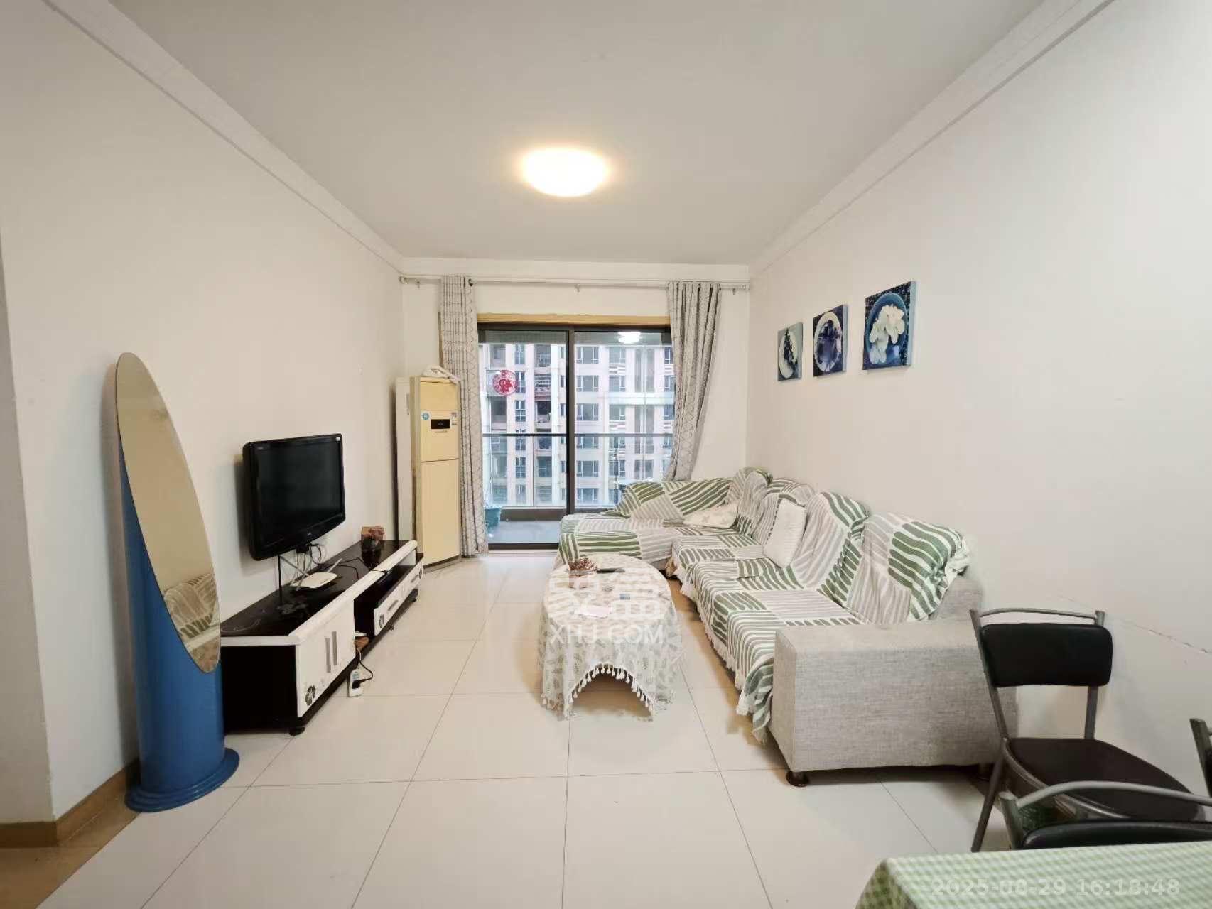 珠江花城三期锦鲤  2室2厅1卫    2200.0元/月 珠江花城三期锦鲤  2室2厅1卫    2200.0元/月室内图