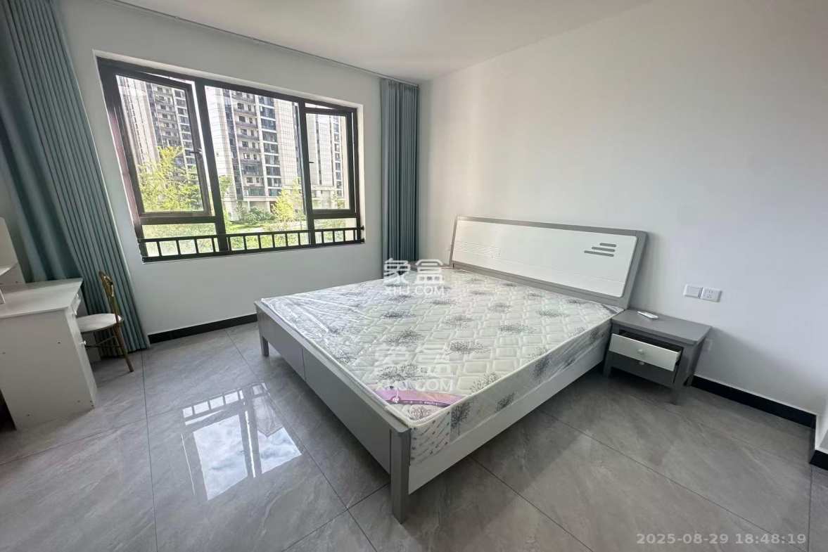 青竹湖曦园  4室2厅2卫    3000.0元/月 青竹湖曦园  4室2厅2卫    3000.0元/月室内图