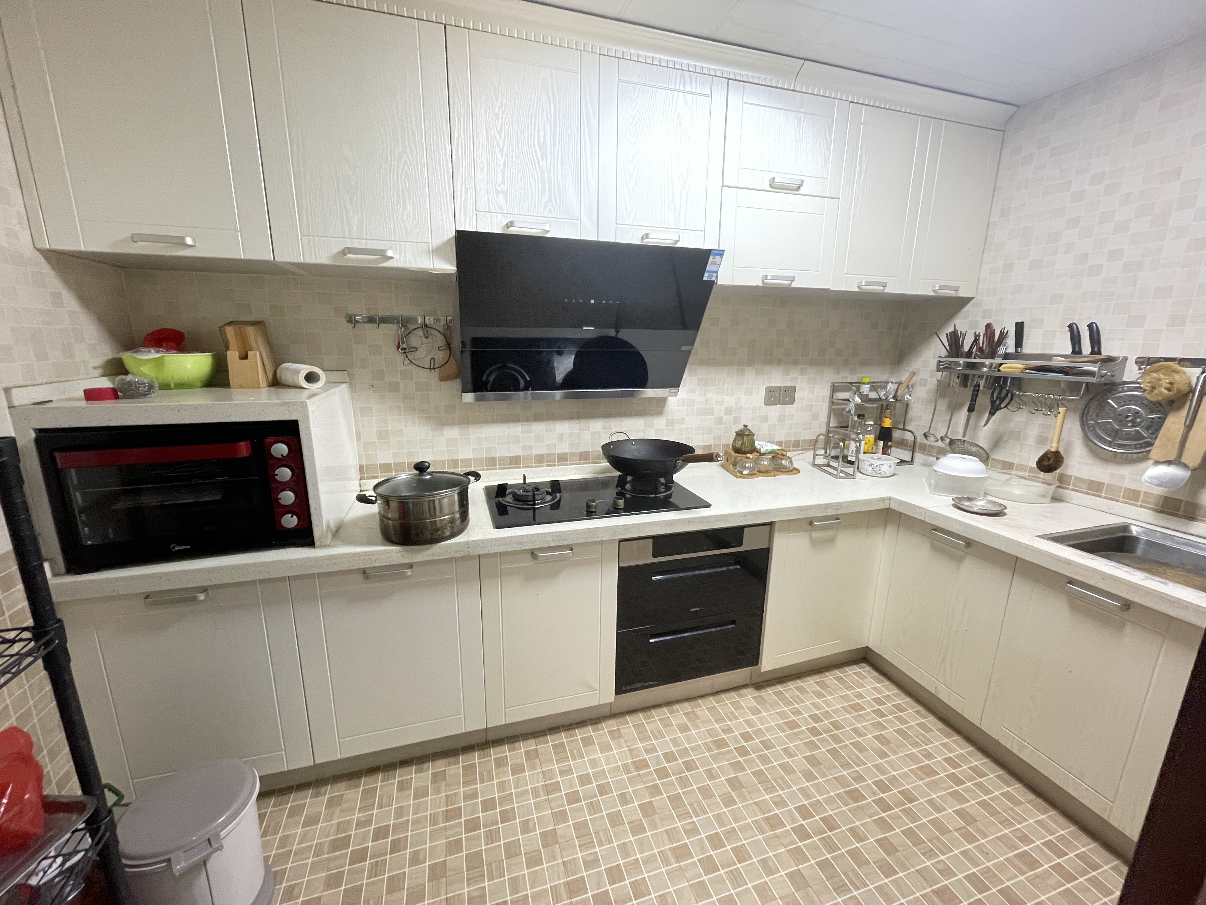 美的城二期  4室2厅2卫    110.0万 美的城二期  4室2厅2卫    110.0万室内图