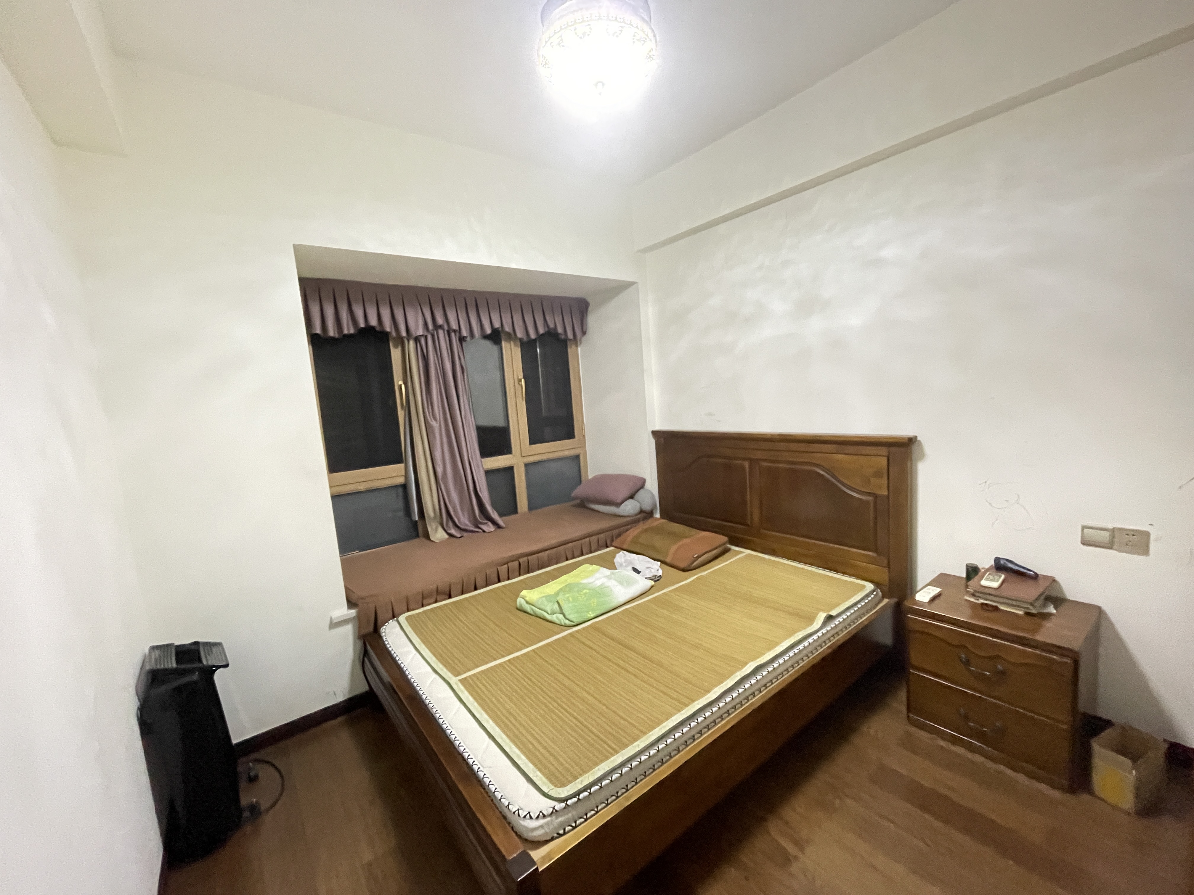 美的城二期  4室2厅2卫    110.0万室内图