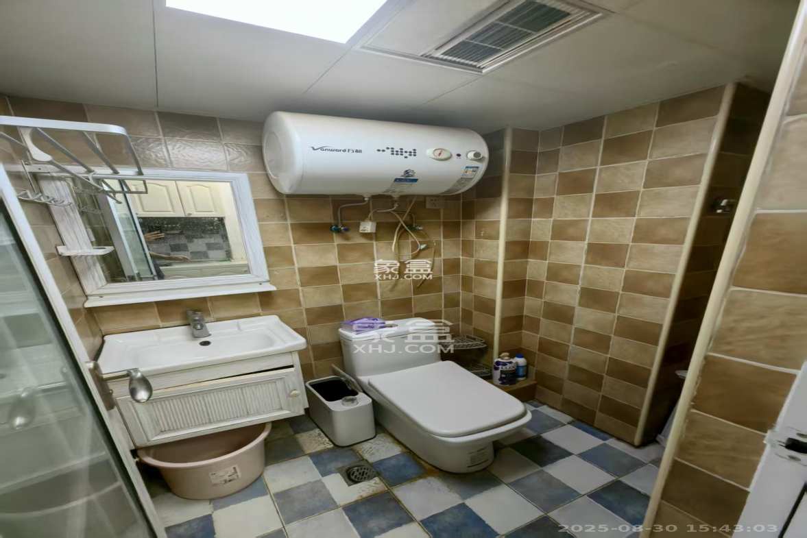 中建芙蓉嘉苑 1室1厅1卫 1100.0元/月 中建芙蓉嘉苑 1室1厅1卫 1100.0元/月室内图