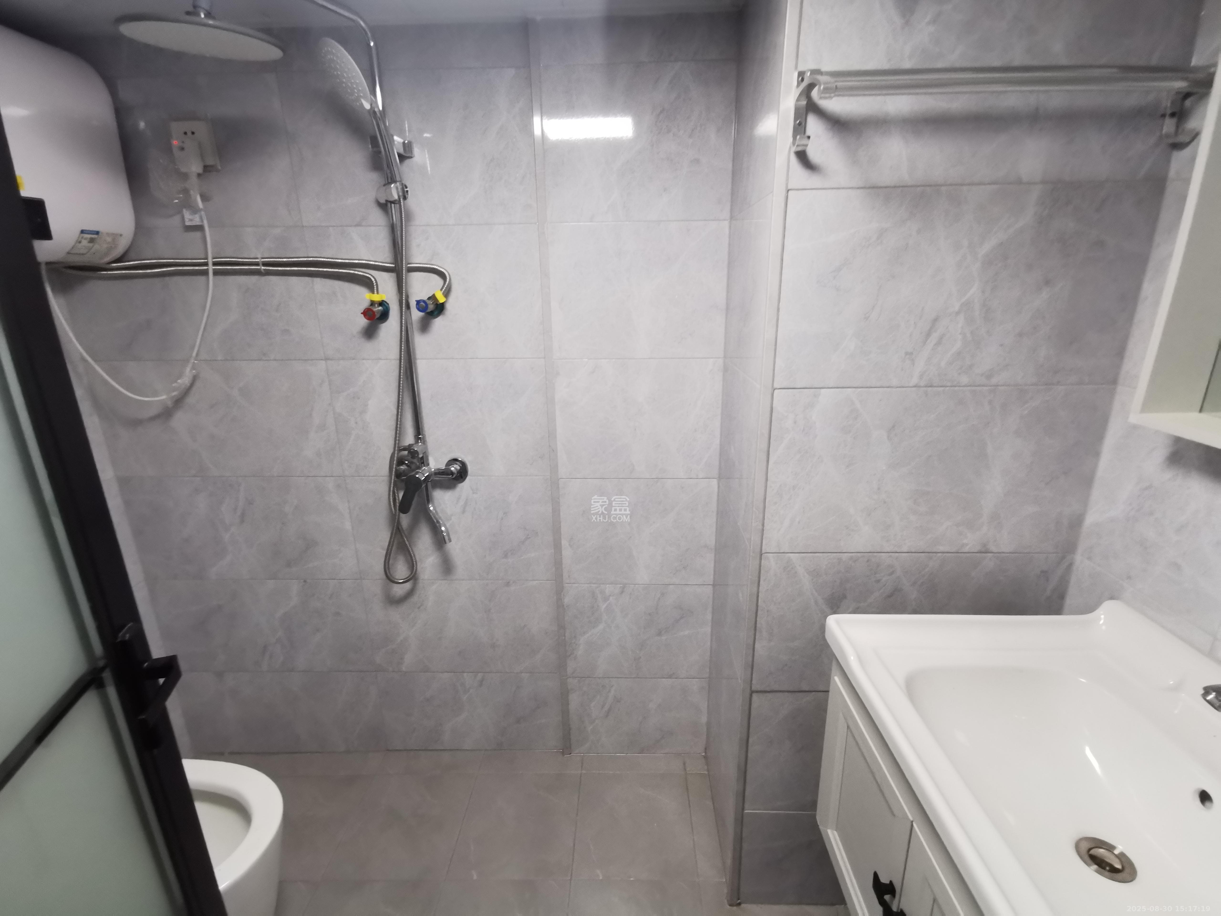 爱家当代境  2室1厅1卫    2000.0元/月室内图