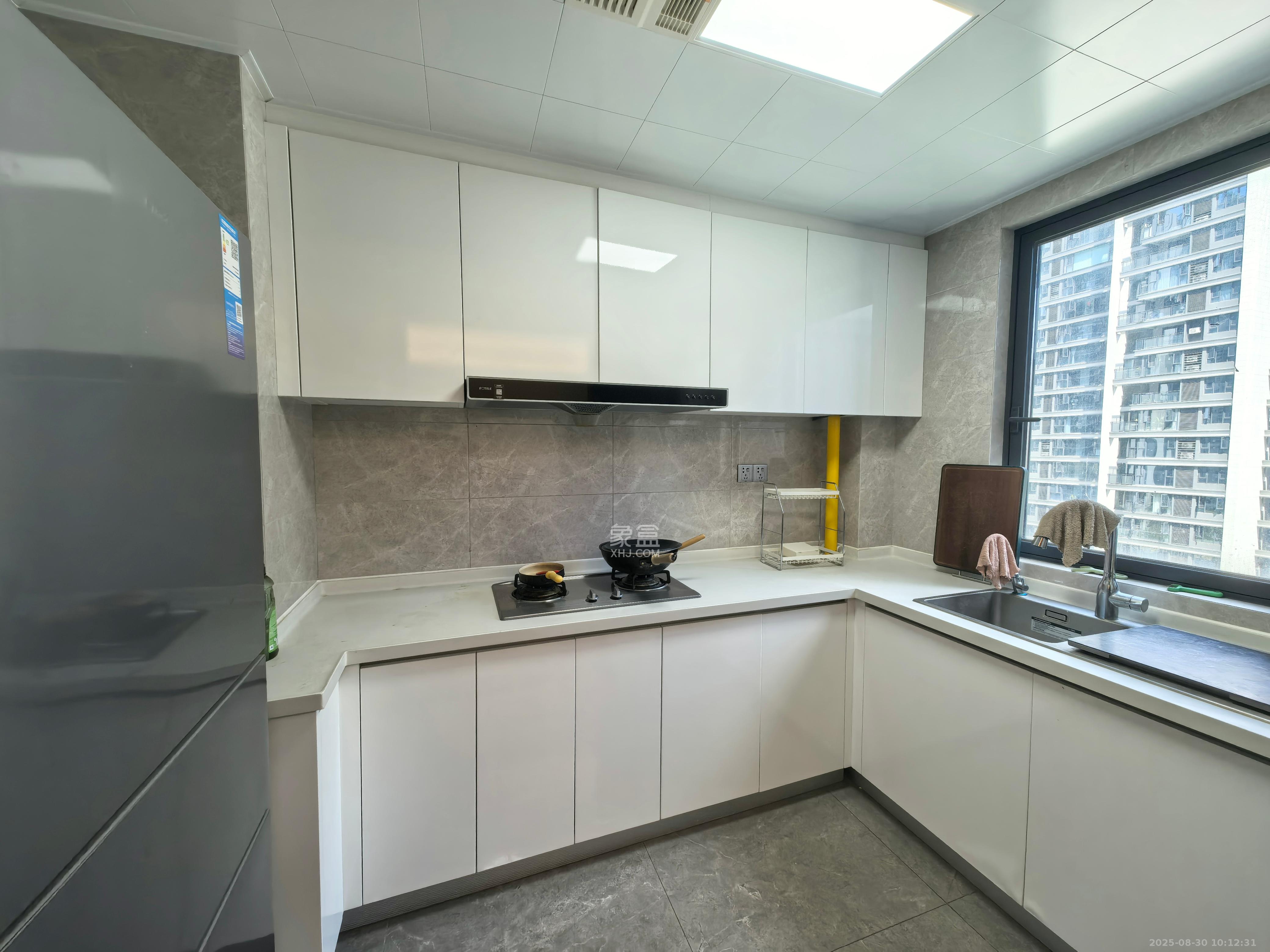 中海阅溪府 4室2厅2卫 3400.0元/月 中海阅溪府 4室2厅2卫 3400.0元/月室内图