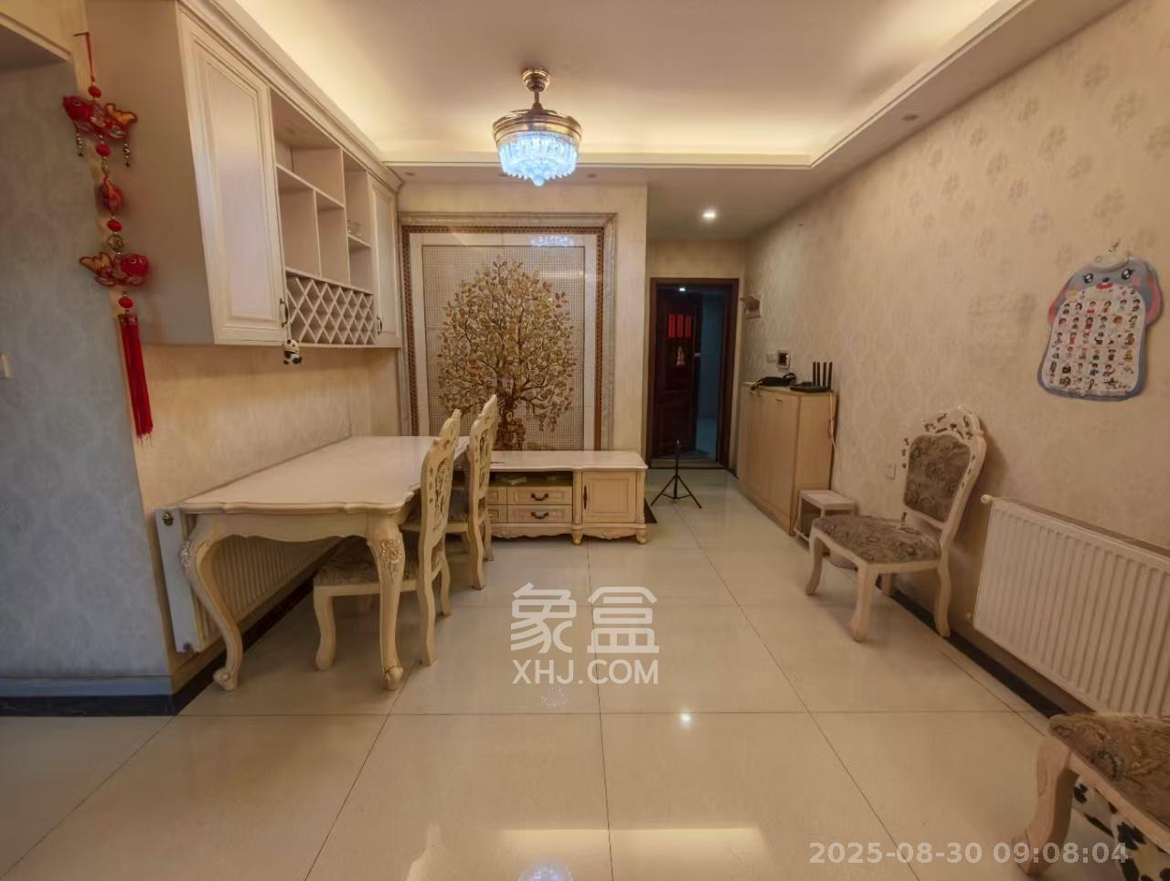 珠江郦城探香里  3室2厅1卫    2600.0元/月 珠江郦城探香里  3室2厅1卫    2600.0元/月室内图