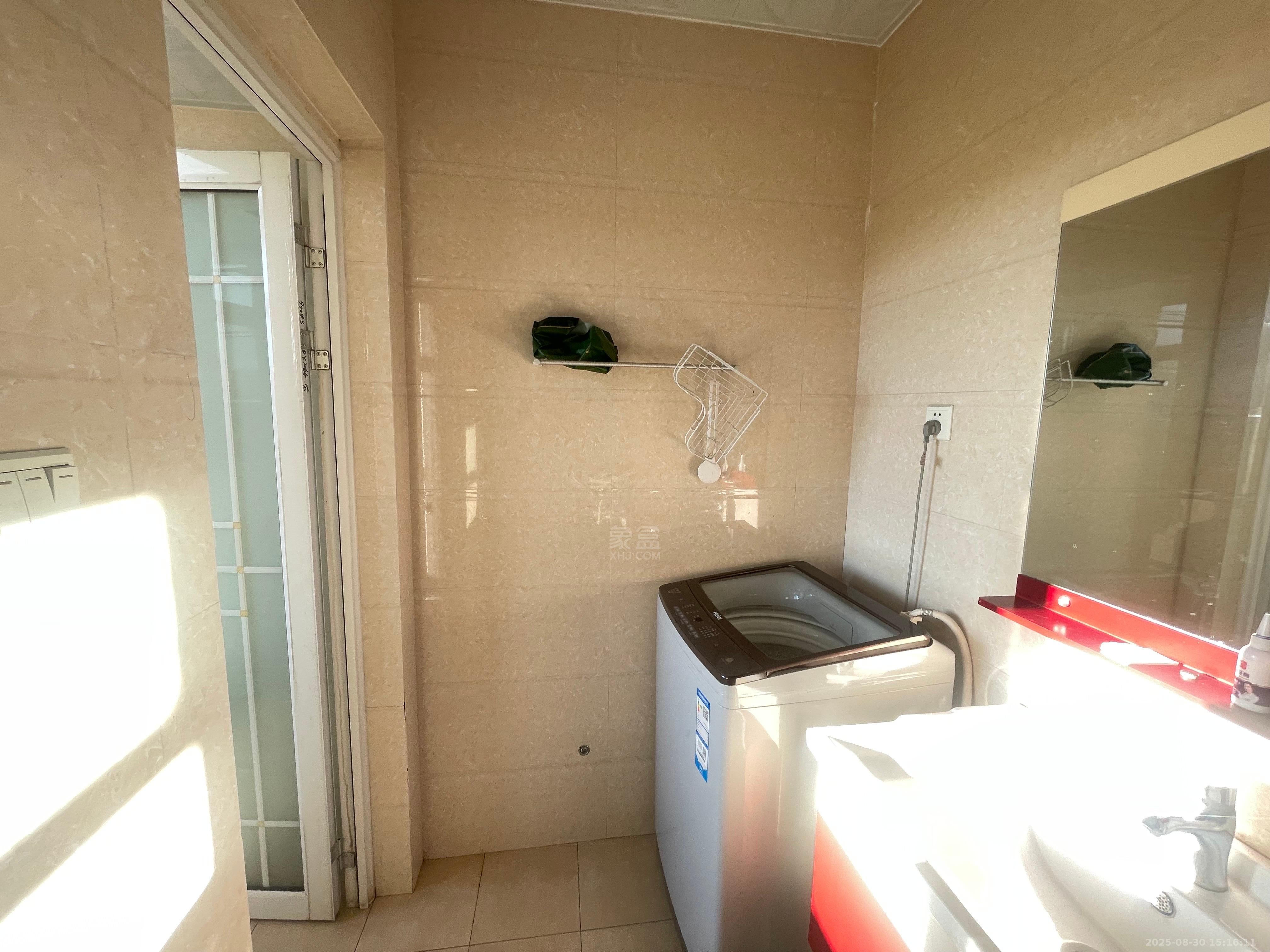 金爵逸品 3室2厅2卫 1800.00元/月 金爵逸品 3室2厅2卫 1800.00元/月室内图