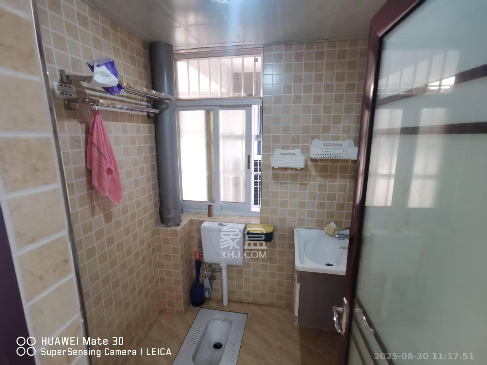 芙蓉公馆  2室1厅1卫    2500.0元/月 芙蓉公馆  2室1厅1卫    2500.0元/月室内图