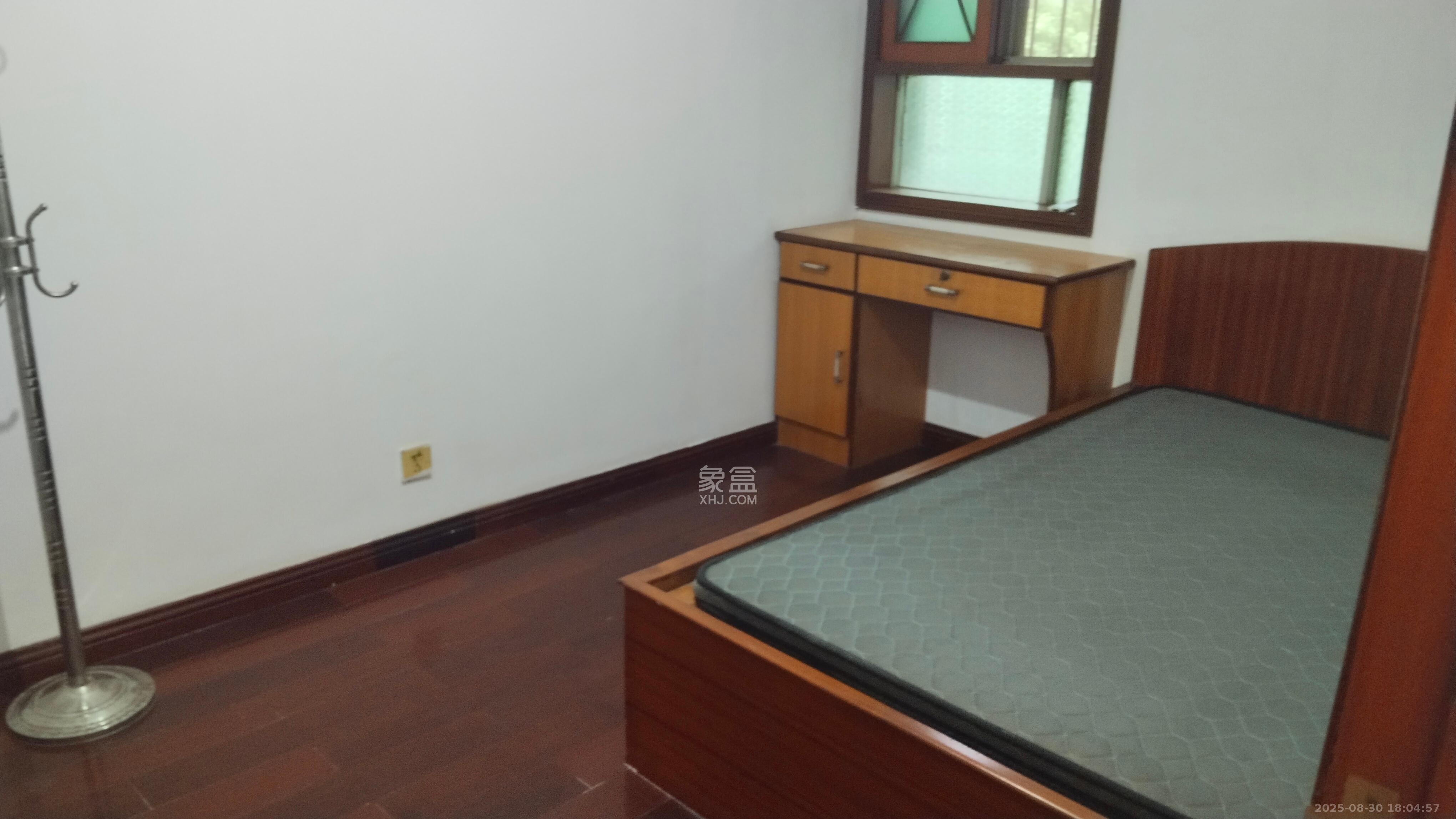 岳北社区 2室1厅1卫 1800.0元/月 岳北社区 2室1厅1卫 1800.0元/月室内图