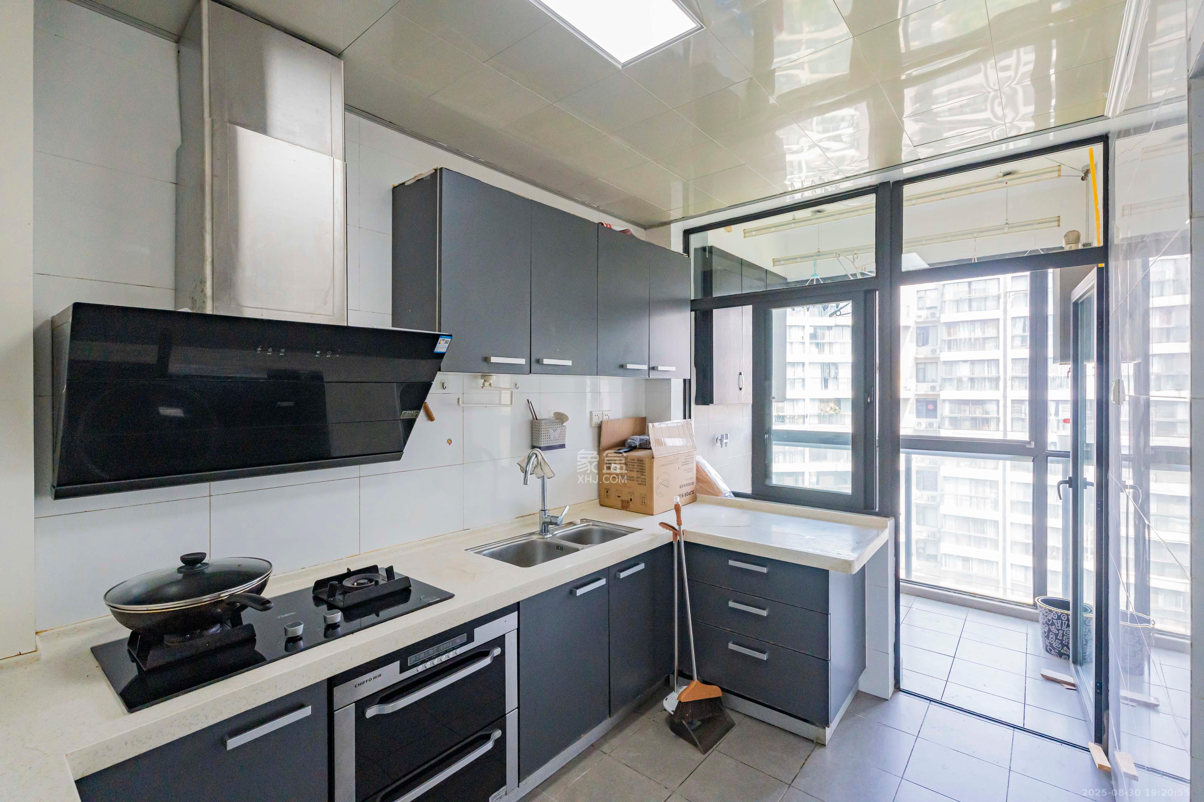 香樟雅郡  3室2厅2卫    115.0万 香樟雅郡  3室2厅2卫    115.0万厨房