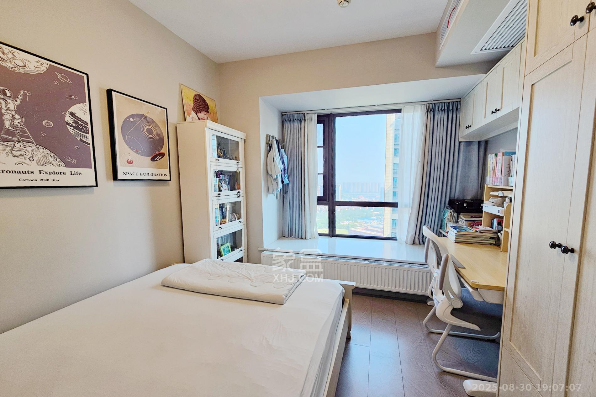 明昇壹城(明昇时代广场)二期  4室2厅2卫    268.0万 明昇壹城(明昇时代广场)二期  4室2厅2卫    268.0万卧室