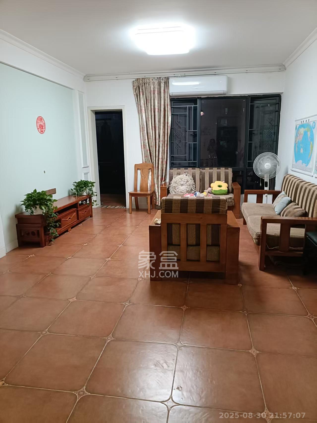 和庄  3室2厅2卫    2300.0元/月 和庄  3室2厅2卫    2300.0元/月