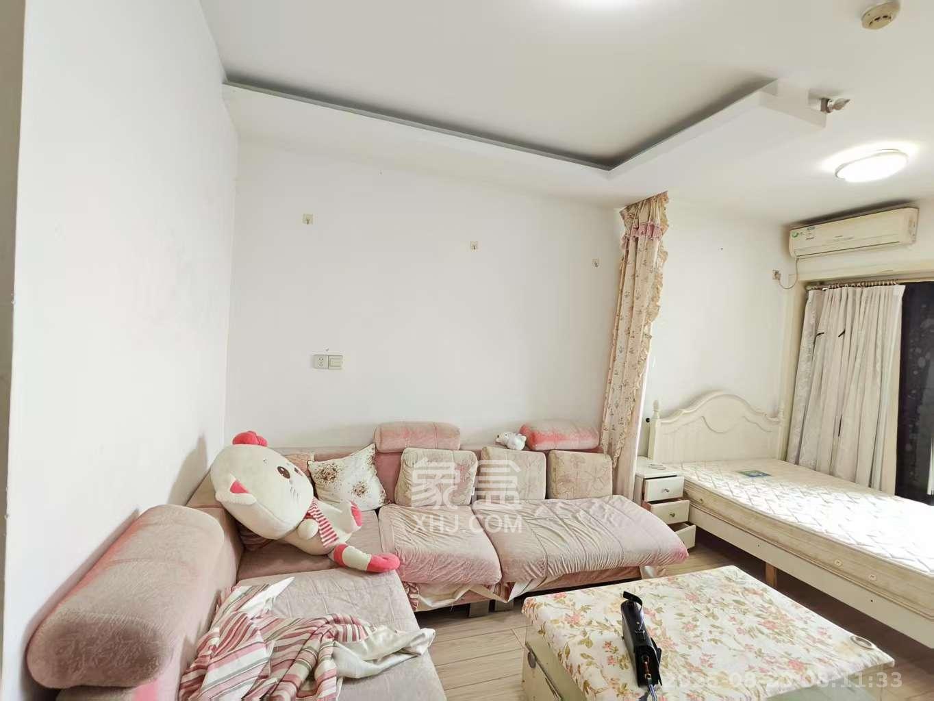 伍家岭生活广场  1室1厅1卫   1400.00元/月