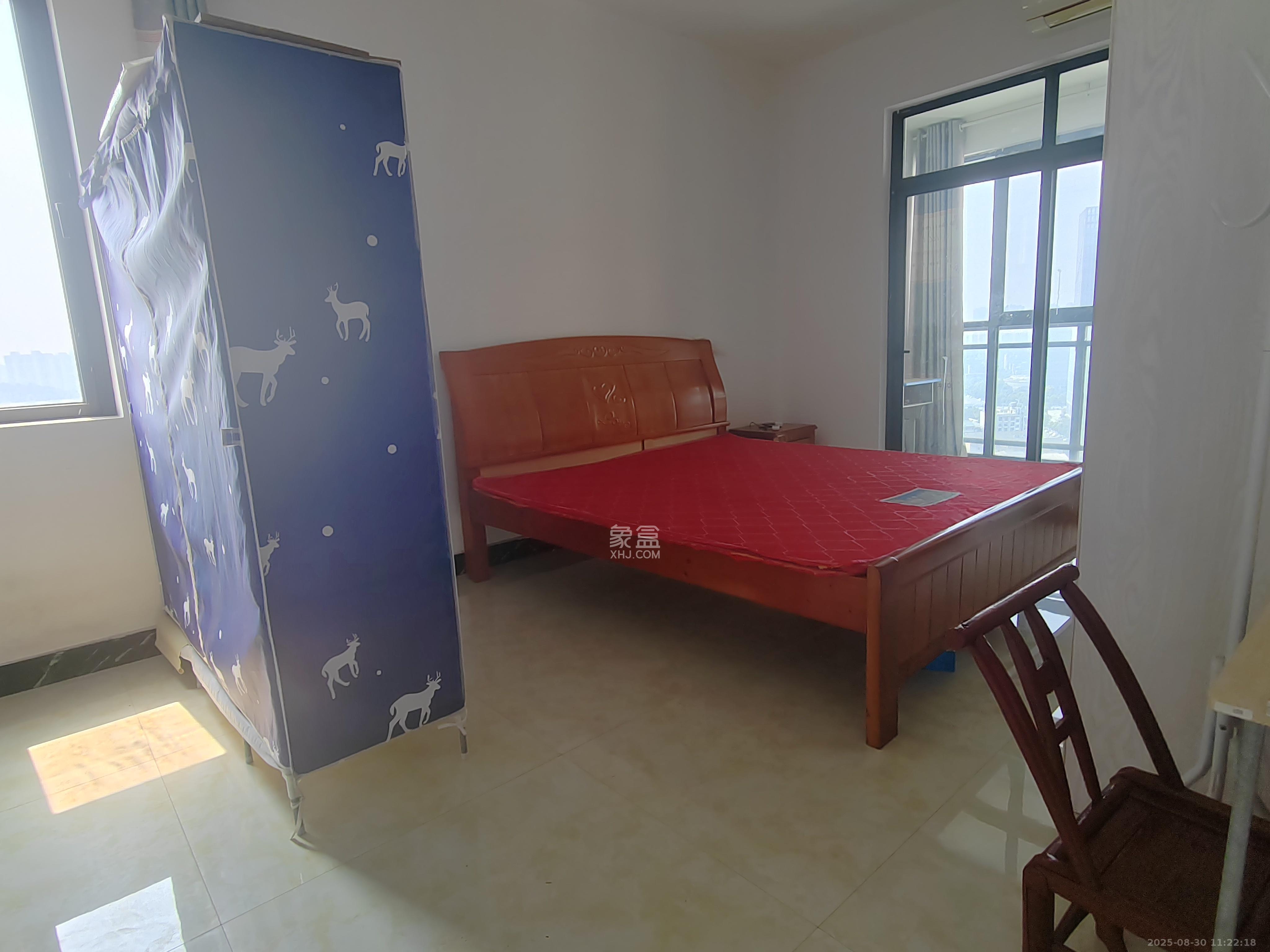 金科东方大院三四期  3室2厅2卫    2300.0元/月室内图