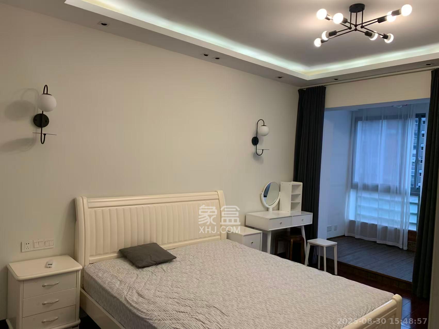 滨江君悦香邸  3室1厅1卫    4000.0元/月 滨江君悦香邸  3室1厅1卫    4000.0元/月室内图