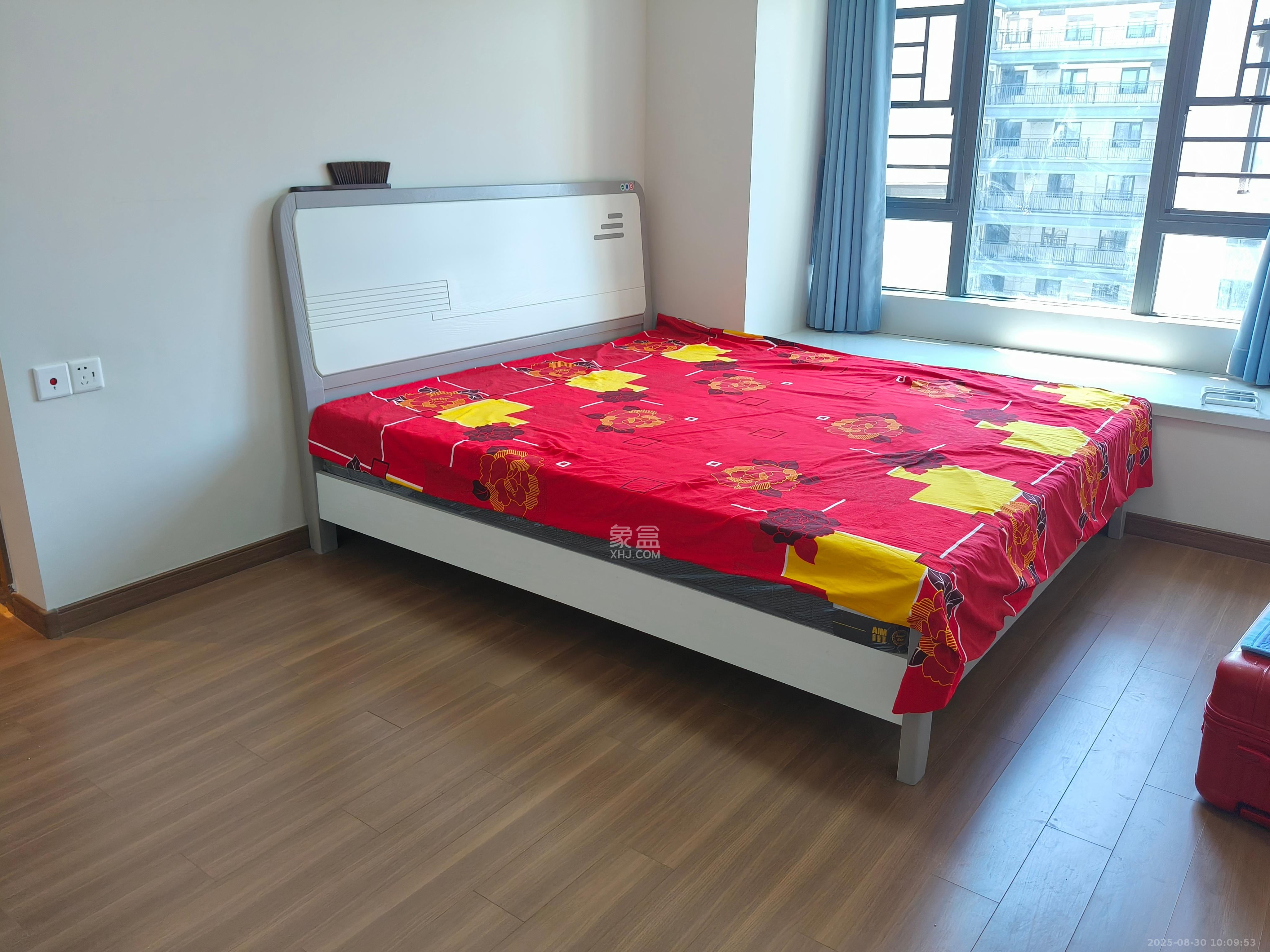 保利恒伟时光印象  4室2厅2卫   2800.00元/月室内图