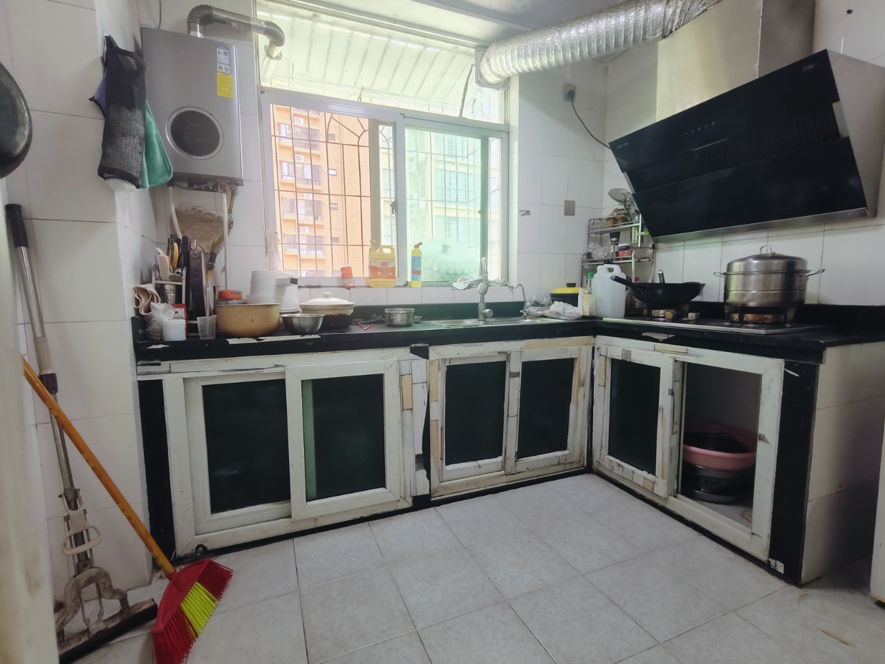 金成绿苑(金地路8号) 3室2厅1卫 100.0万 金成绿苑(金地路8号) 3室2厅1卫 100.0万客厅