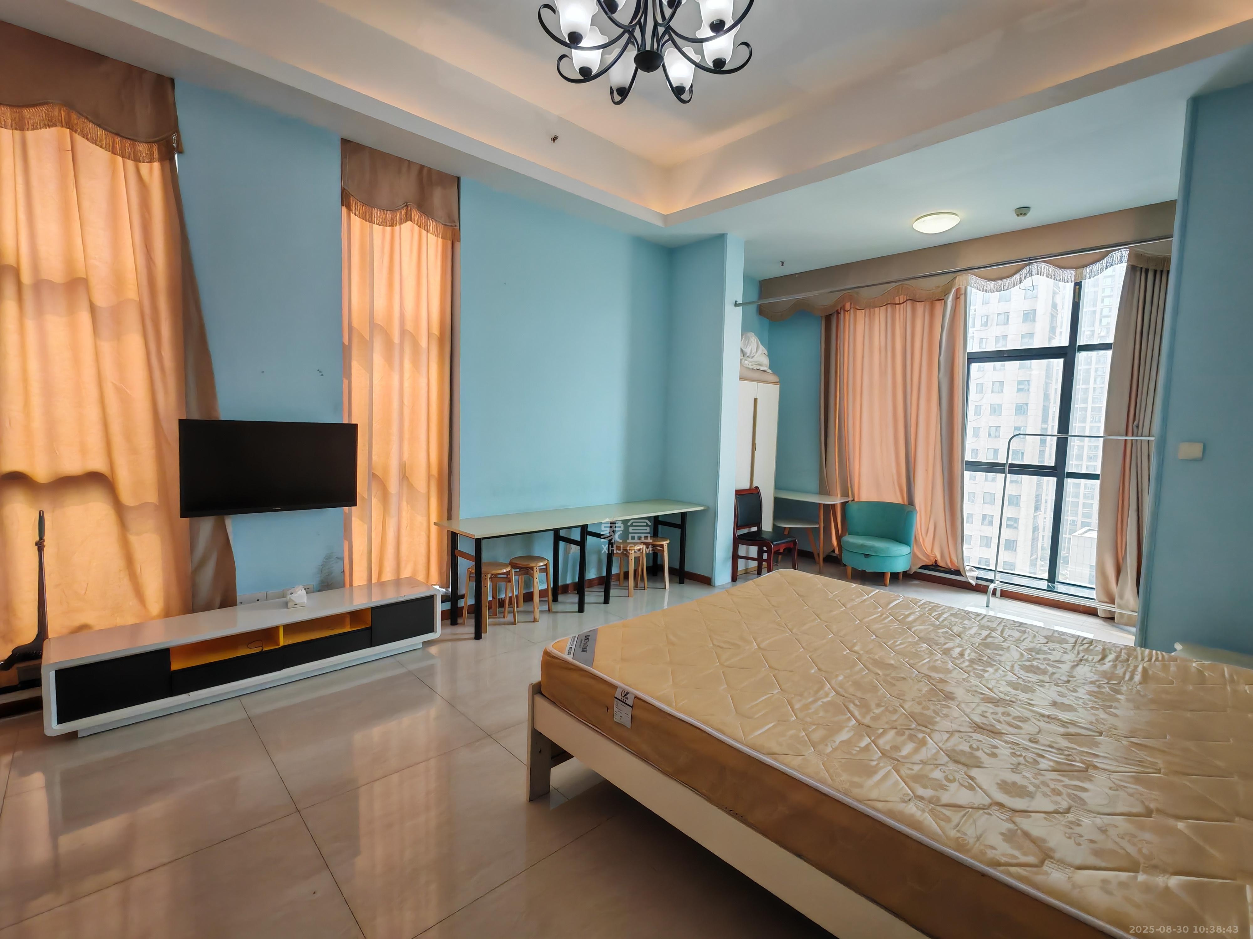 华侨假日中心(晟华苑) 1室1厅1卫 1600.0元/月 华侨假日中心(晟华苑) 1室1厅1卫 1600.0元/月室内图