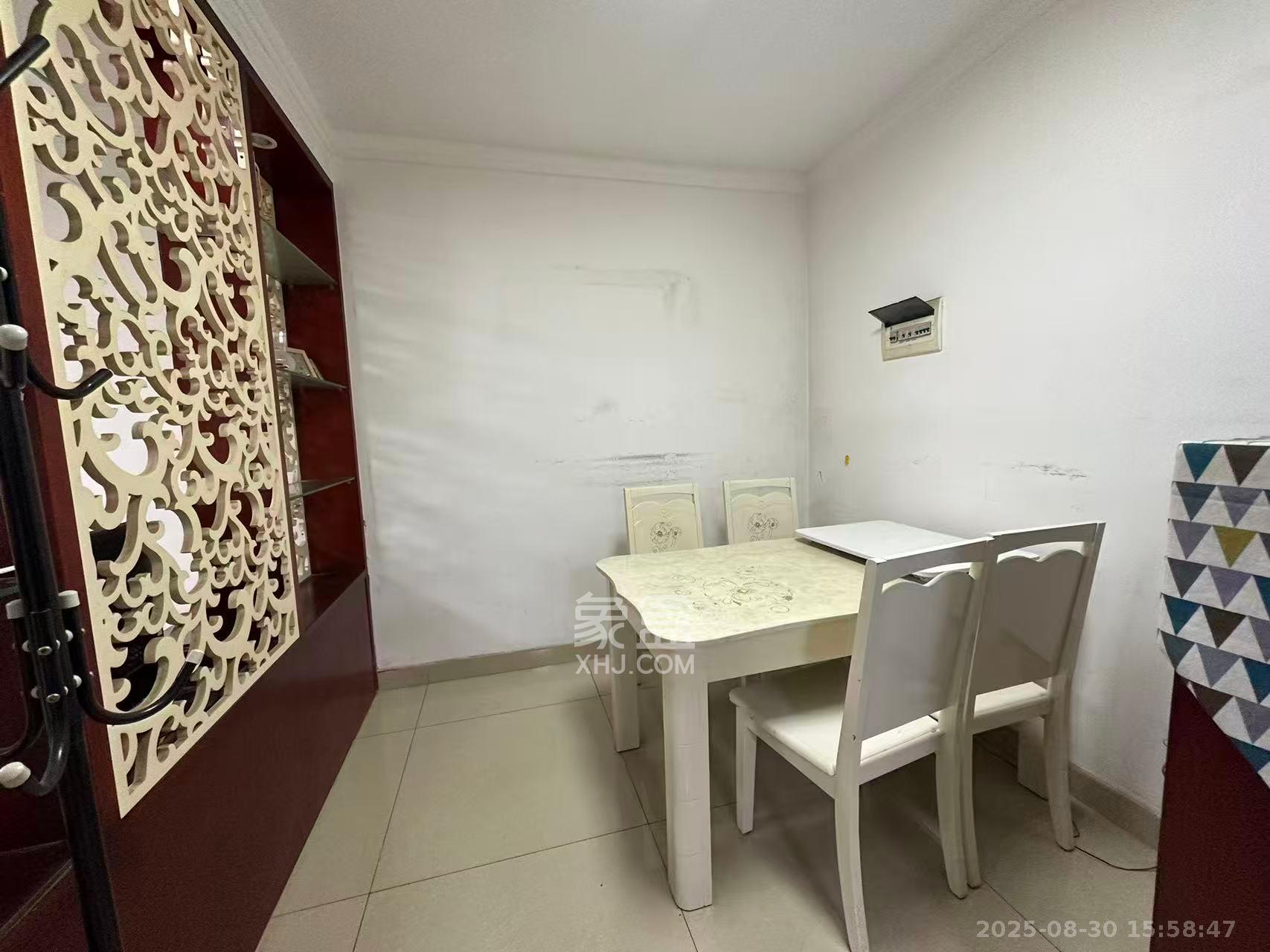 东玺门  2室2厅1卫    2500.0元/月室内图