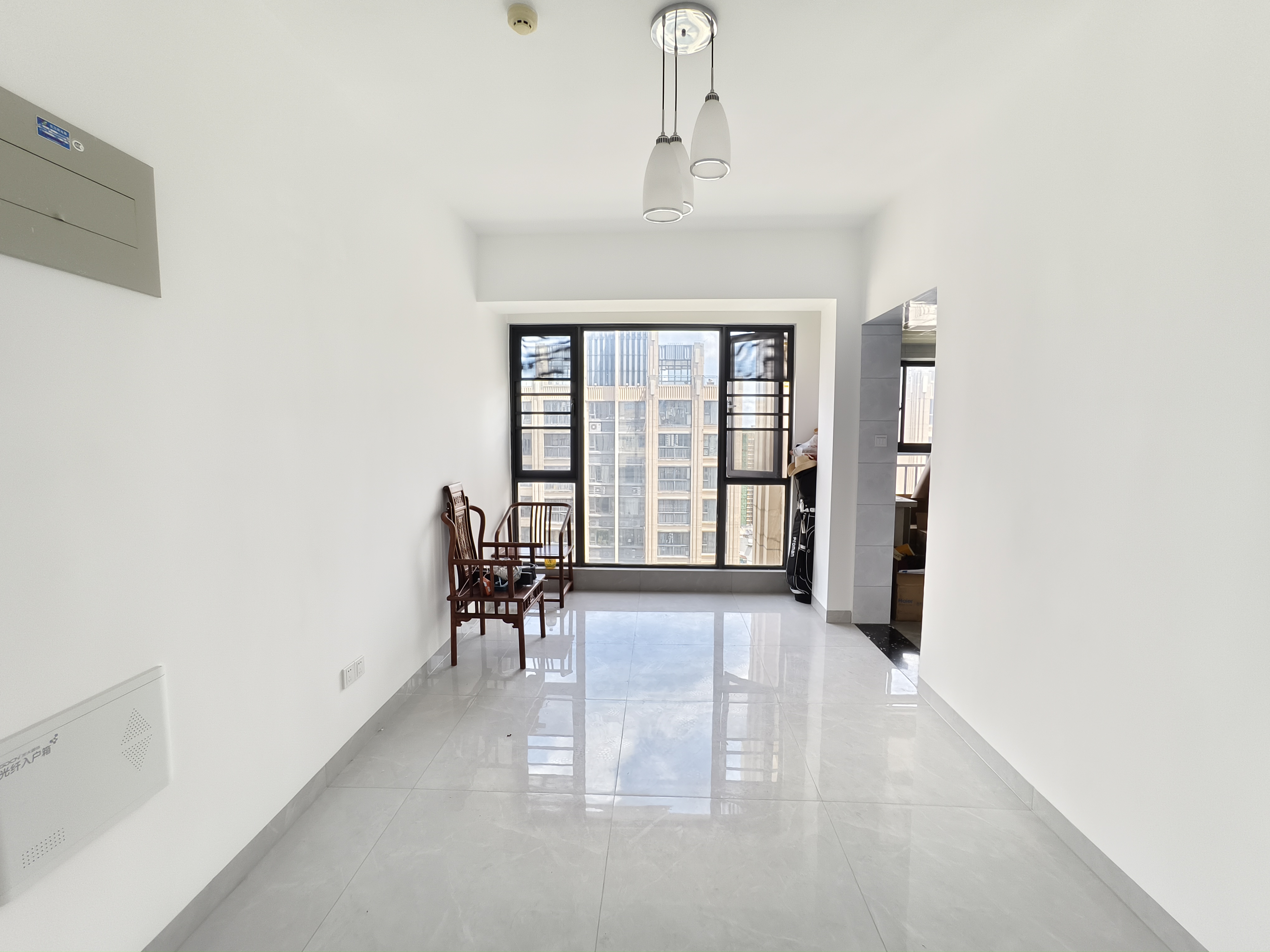 海航豪庭北苑  3室2厅2卫    4500.0元/月室内图