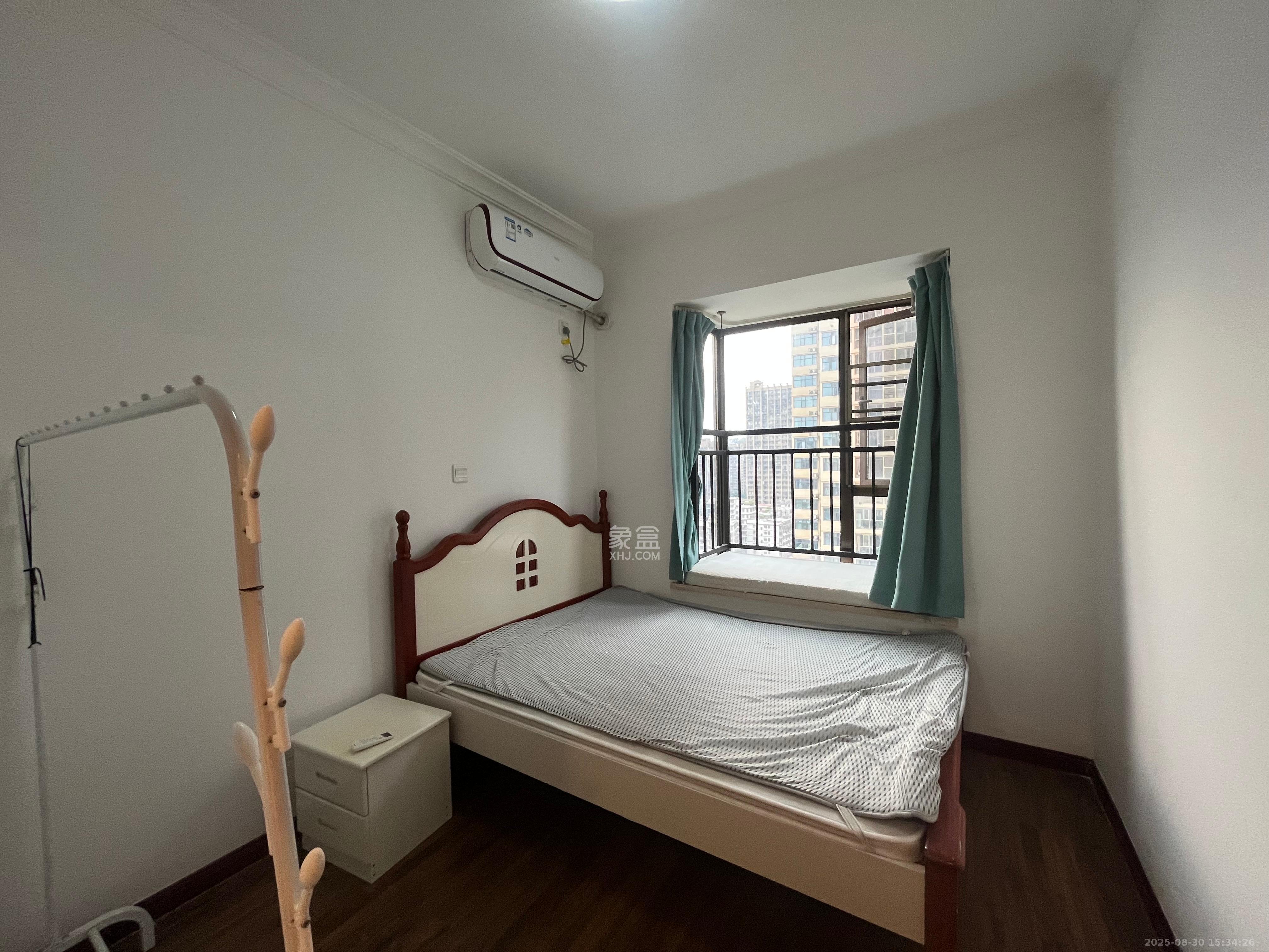 江山帝景哈佛  4室2厅2卫    2500.0元/月 江山帝景哈佛  4室2厅2卫    2500.0元/月室内图