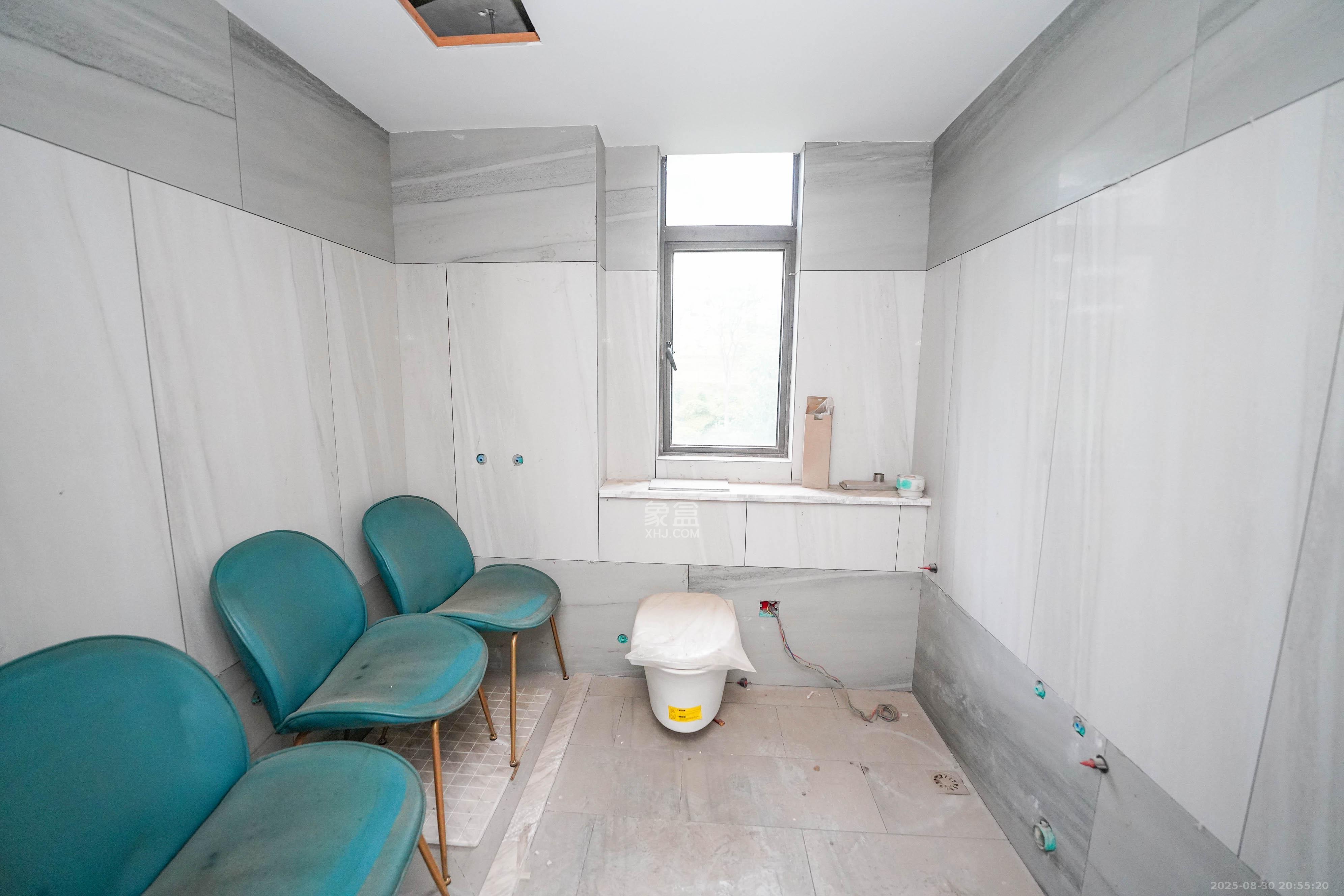 福天藏郡院子  3室2厅2卫    132.0万 福天藏郡院子  3室2厅2卫    132.0万卫生间