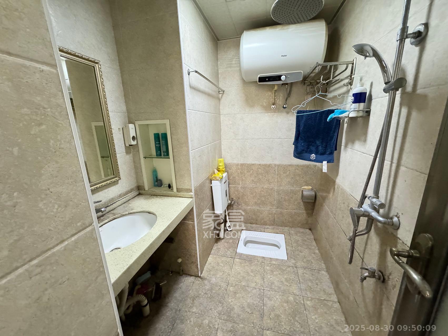 奥林匹克花园贡院三期  1室1厅1卫    1400.0元/月室内图