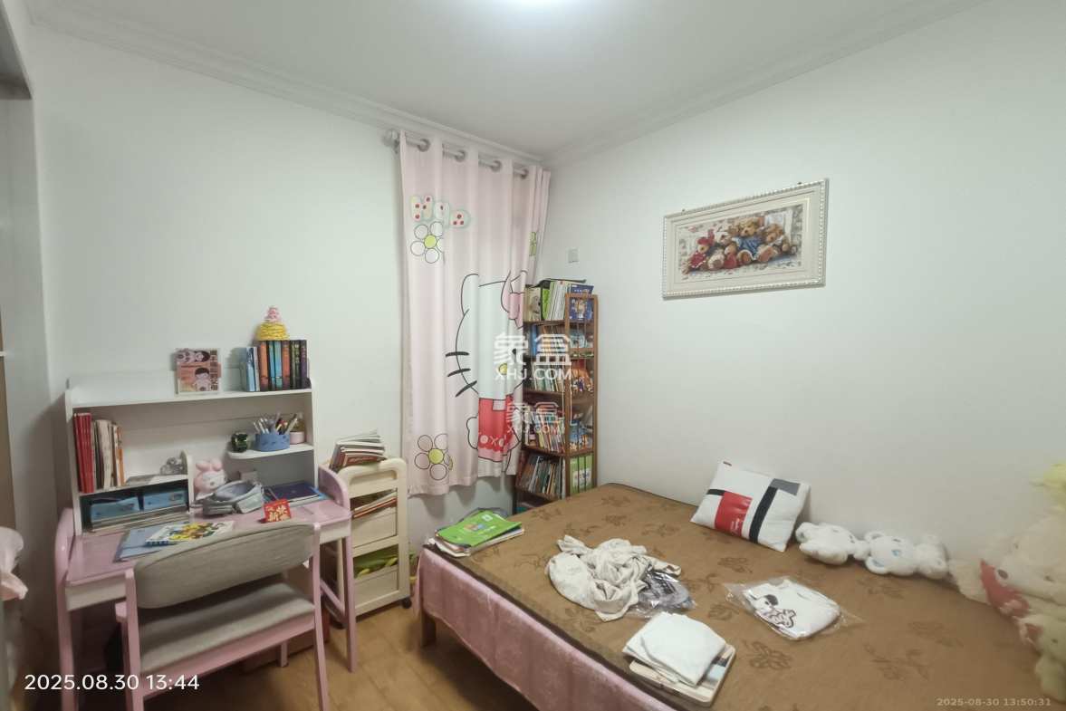 锦湘国际星城三期(锦绣苑) 3室2厅2卫 3100.0元/月 锦湘国际星城三期(锦绣苑) 3室2厅2卫 3100.0元/月室内图