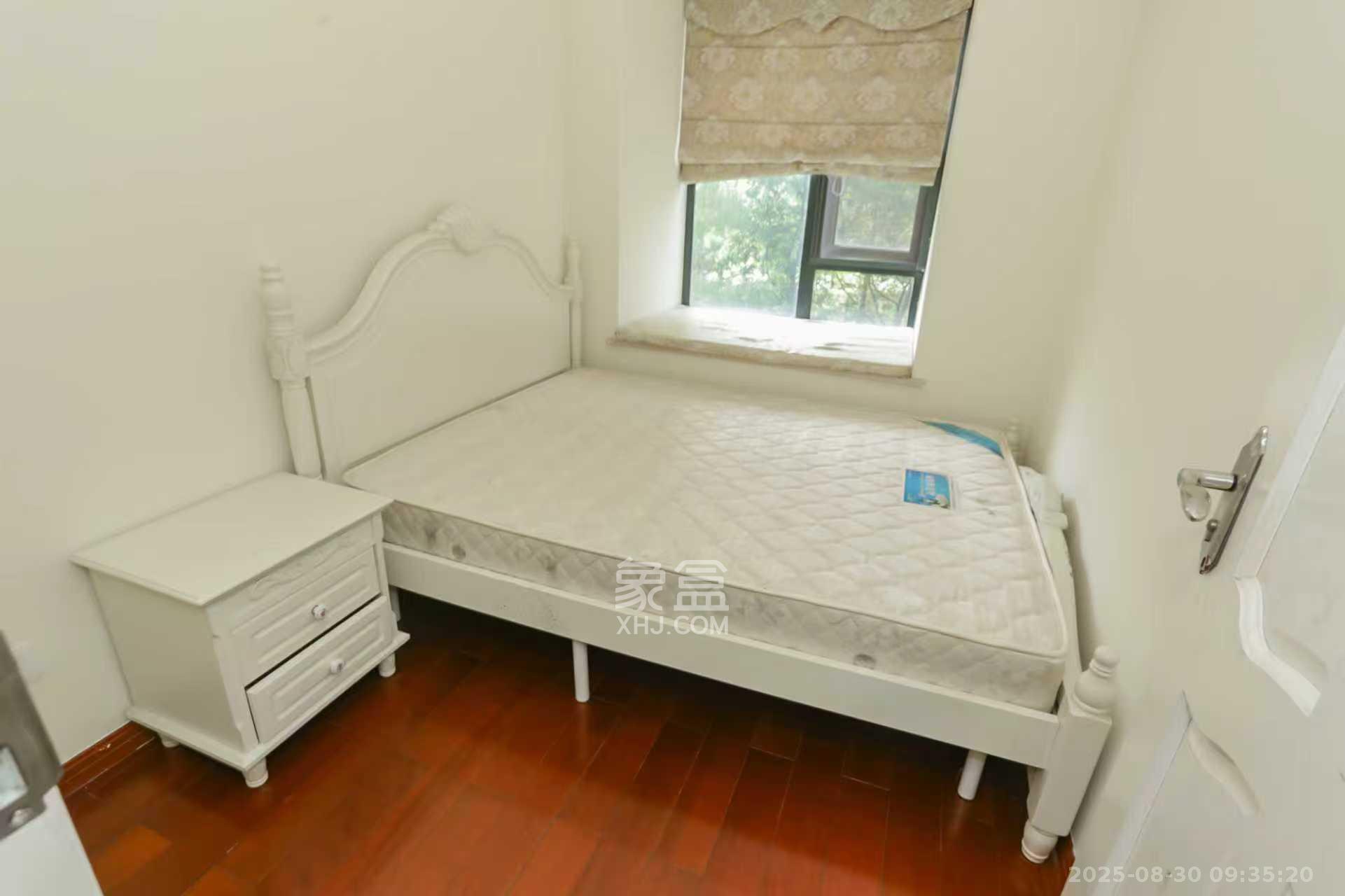 北京御园一二期(国泰嘉园) 4室2厅2卫 4600.0元/月 北京御园一二期(国泰嘉园) 4室2厅2卫 4600.0元/月室内图