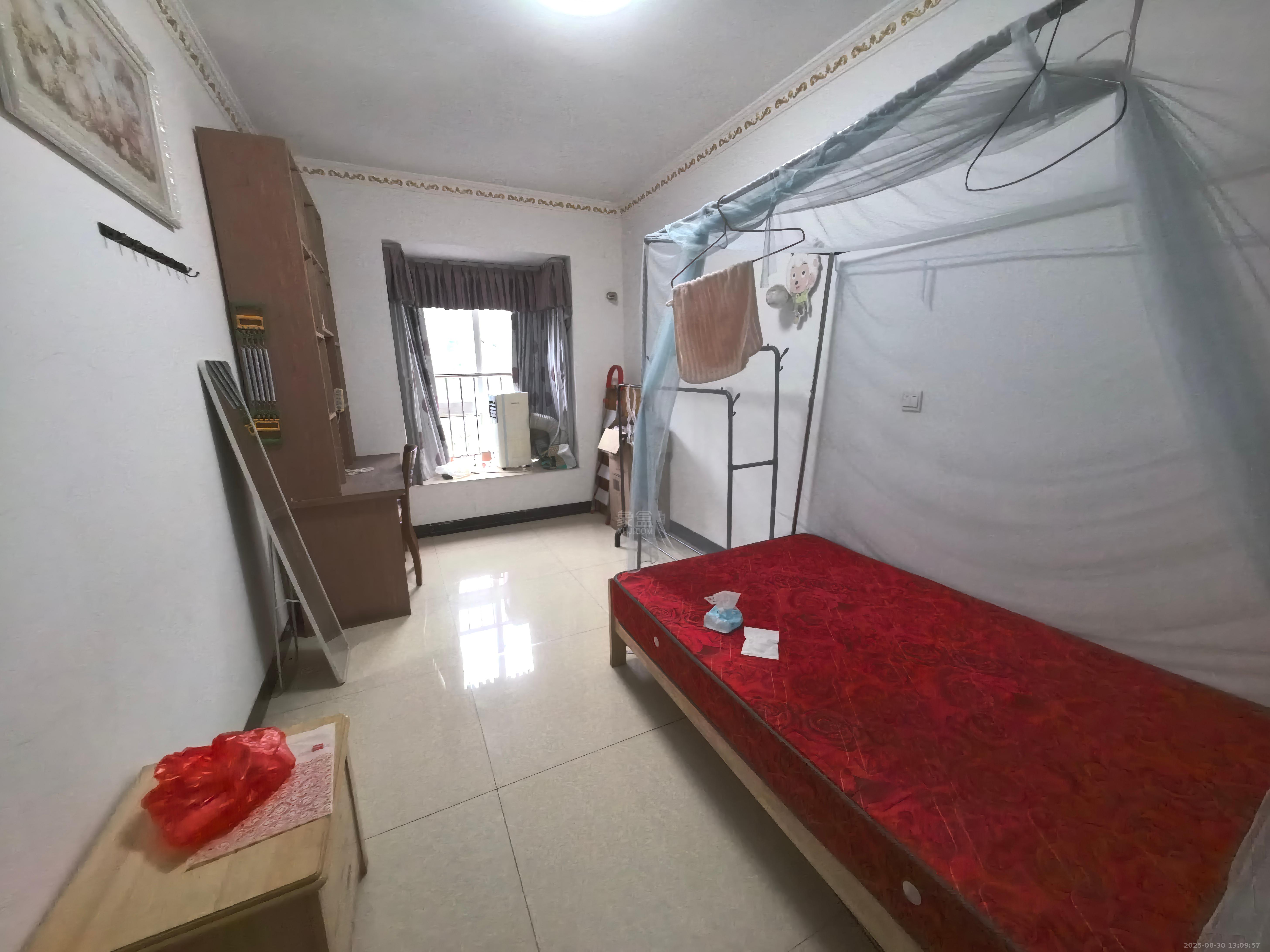 新城壹号 3室2厅2卫 1200.0元/月 新城壹号 3室2厅2卫 1200.0元/月室内图