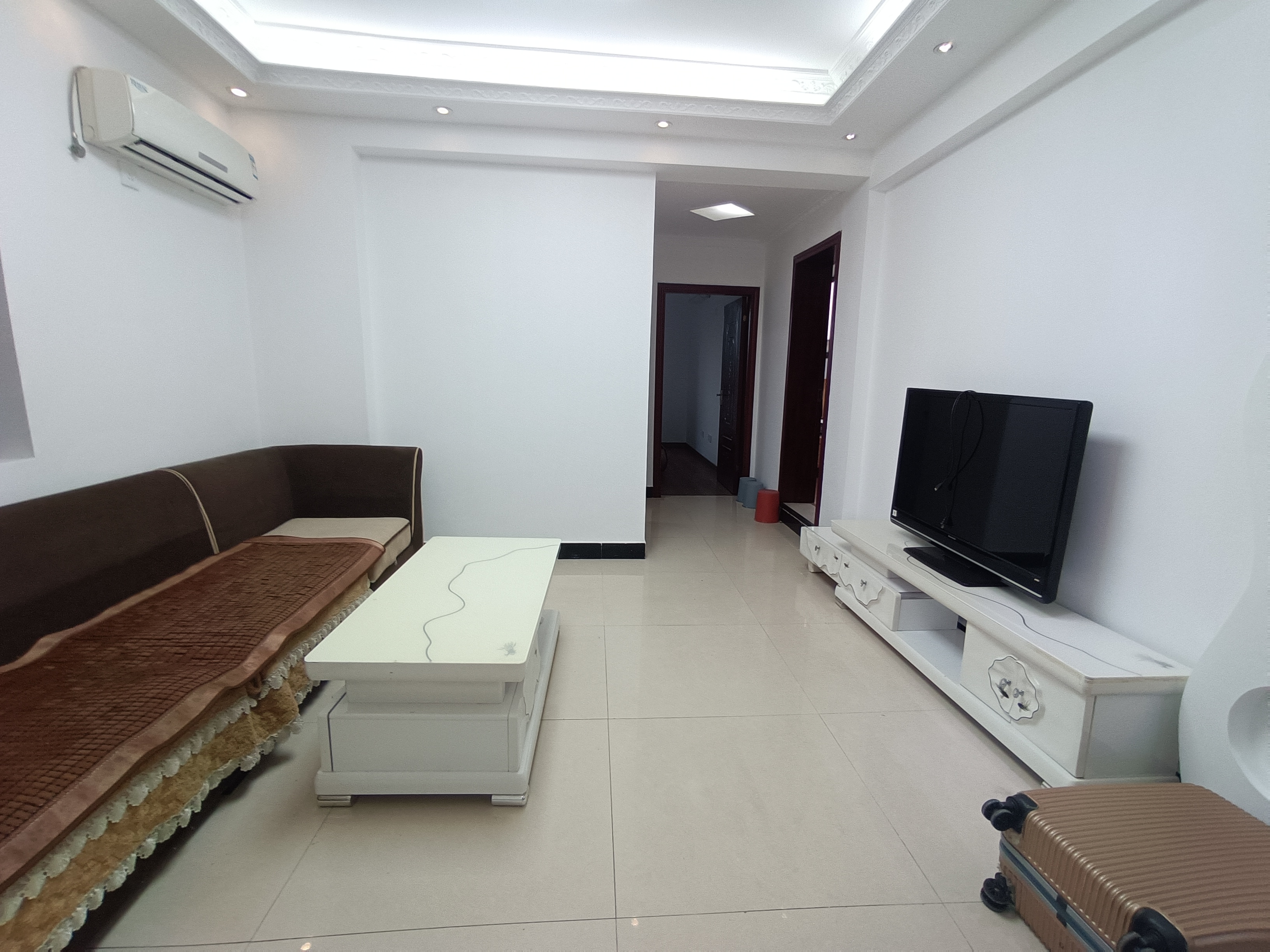 泰山公馆 3室2厅2卫 45.0万 泰山公馆 3室2厅2卫 45.0万室内图