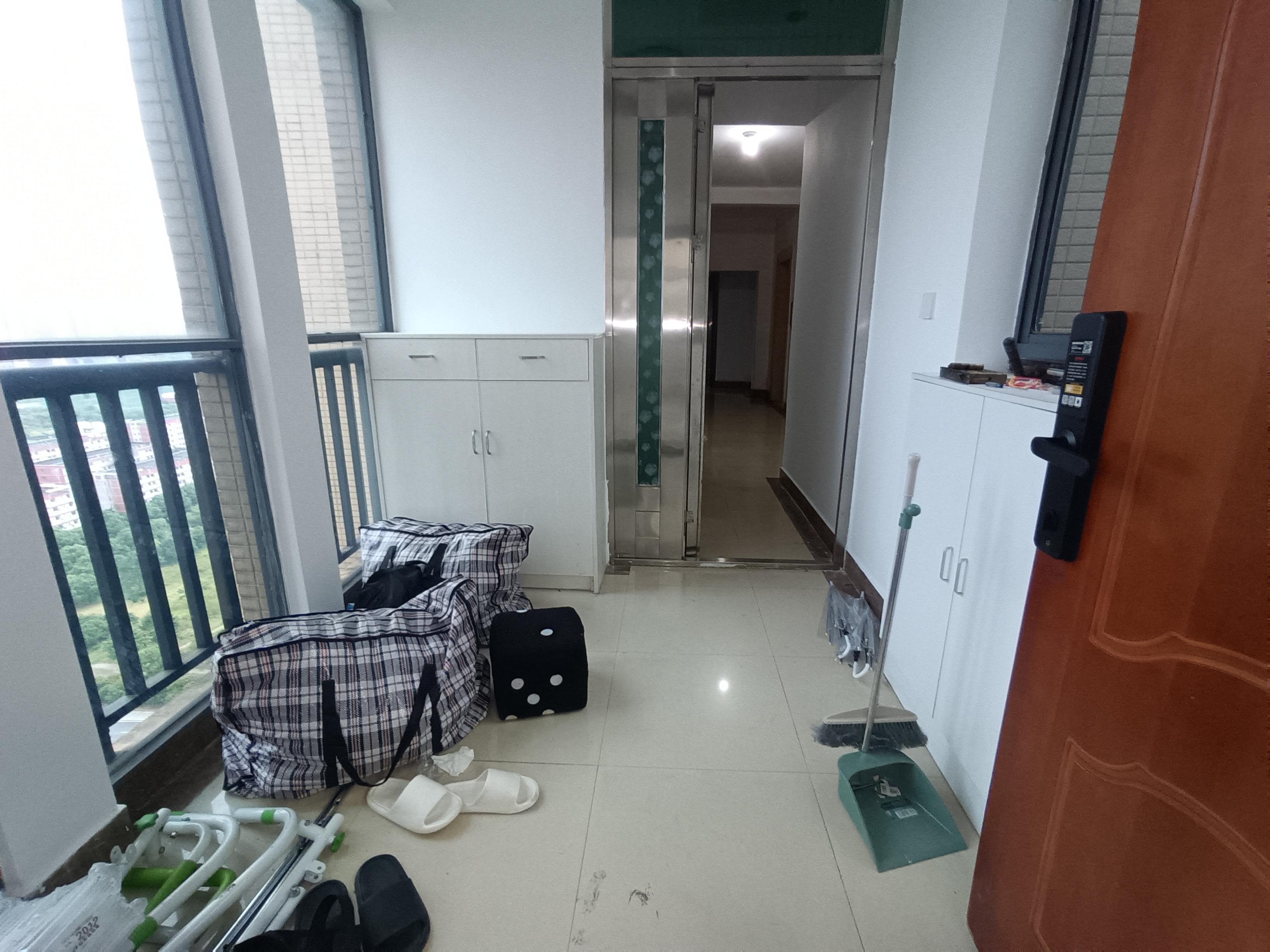 泰山公馆 3室2厅2卫 45.0万 泰山公馆 3室2厅2卫 45.0万室内图