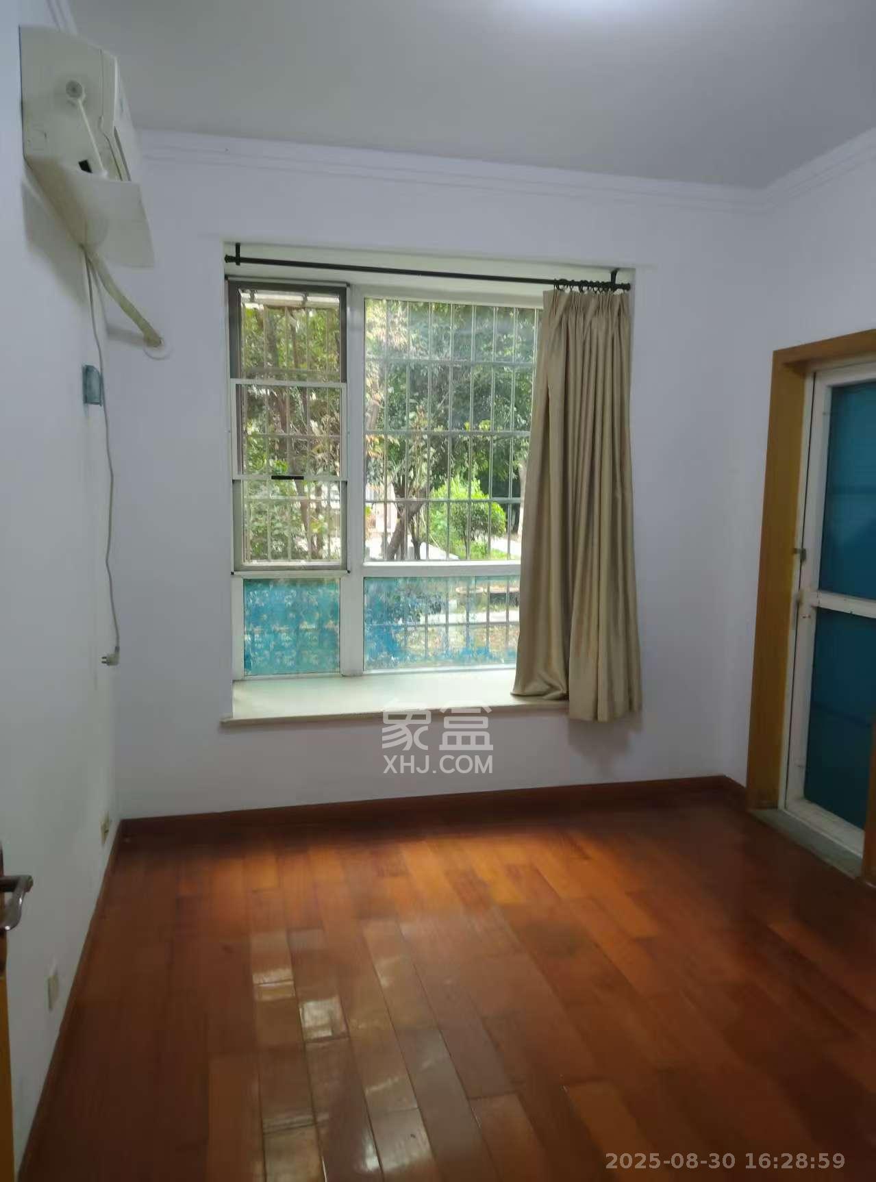 八方小区D区 4室2厅2卫 4000.0元/月 八方小区D区 4室2厅2卫 4000.0元/月室内图