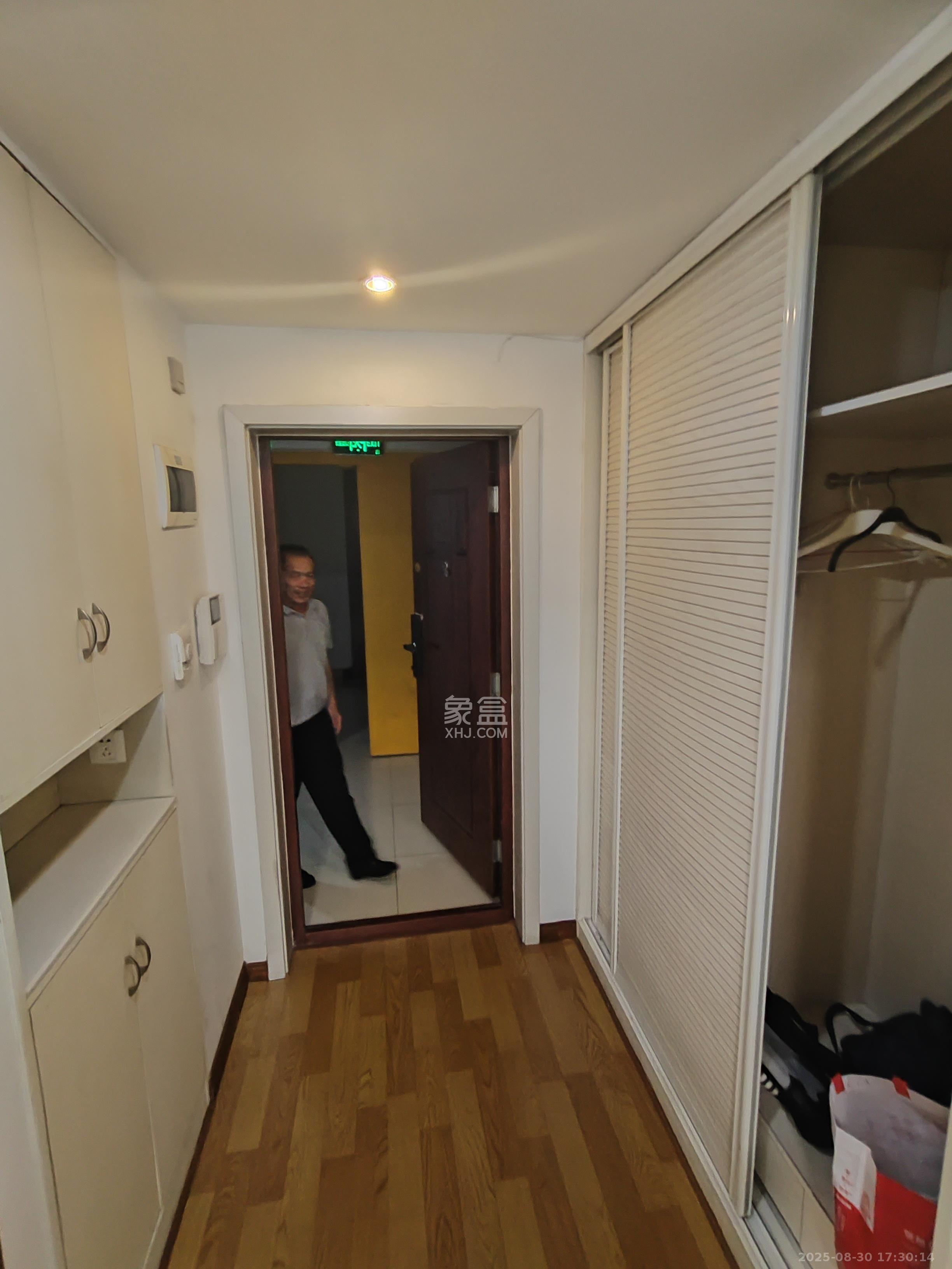 泉昇同福大厦 1室1厅1卫 1680.0元/月 泉昇同福大厦 1室1厅1卫 1680.0元/月室内图