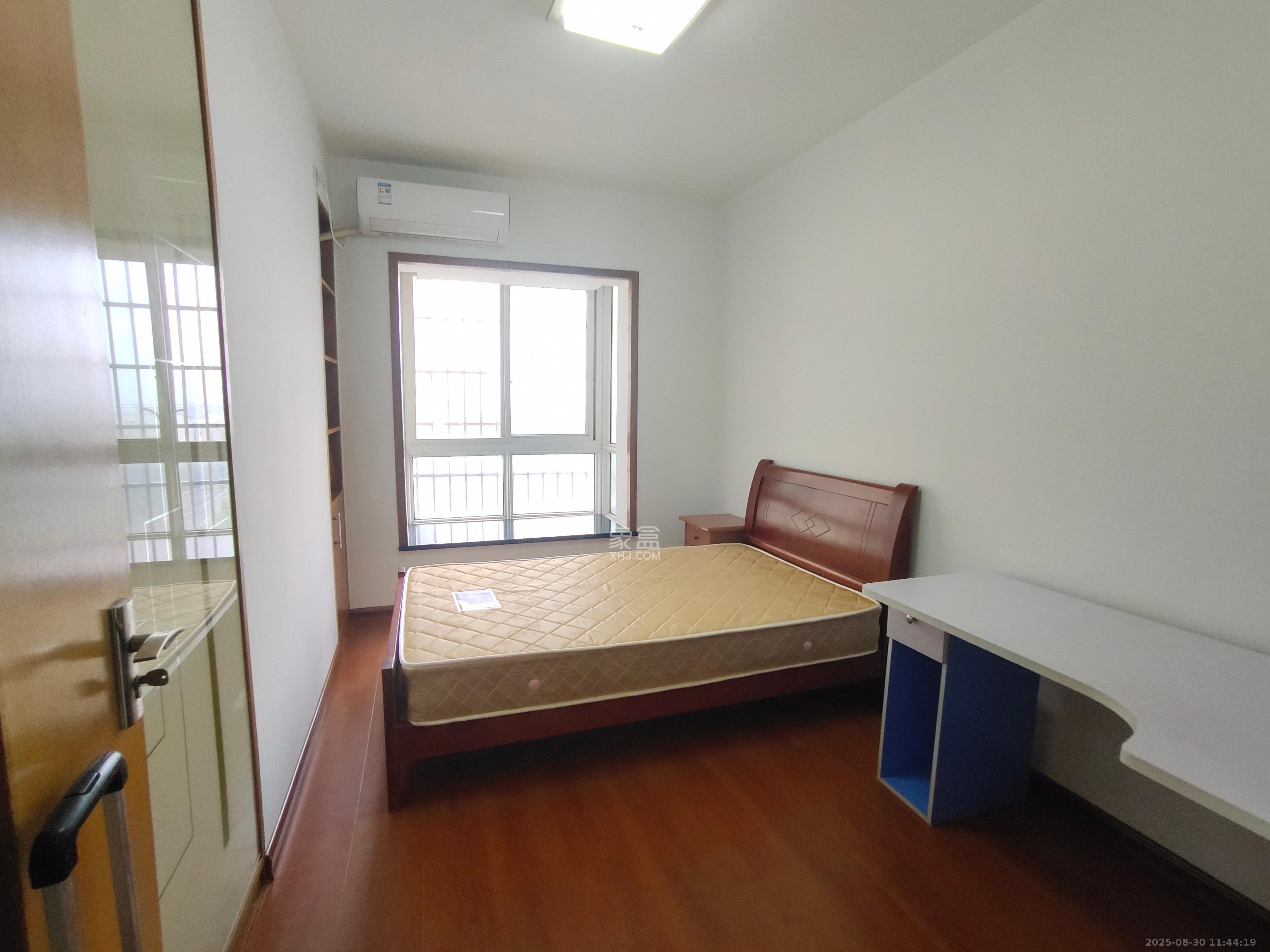 麓谷E家人 3室2厅2卫 2500.0元/月 麓谷E家人 3室2厅2卫 2500.0元/月室内图