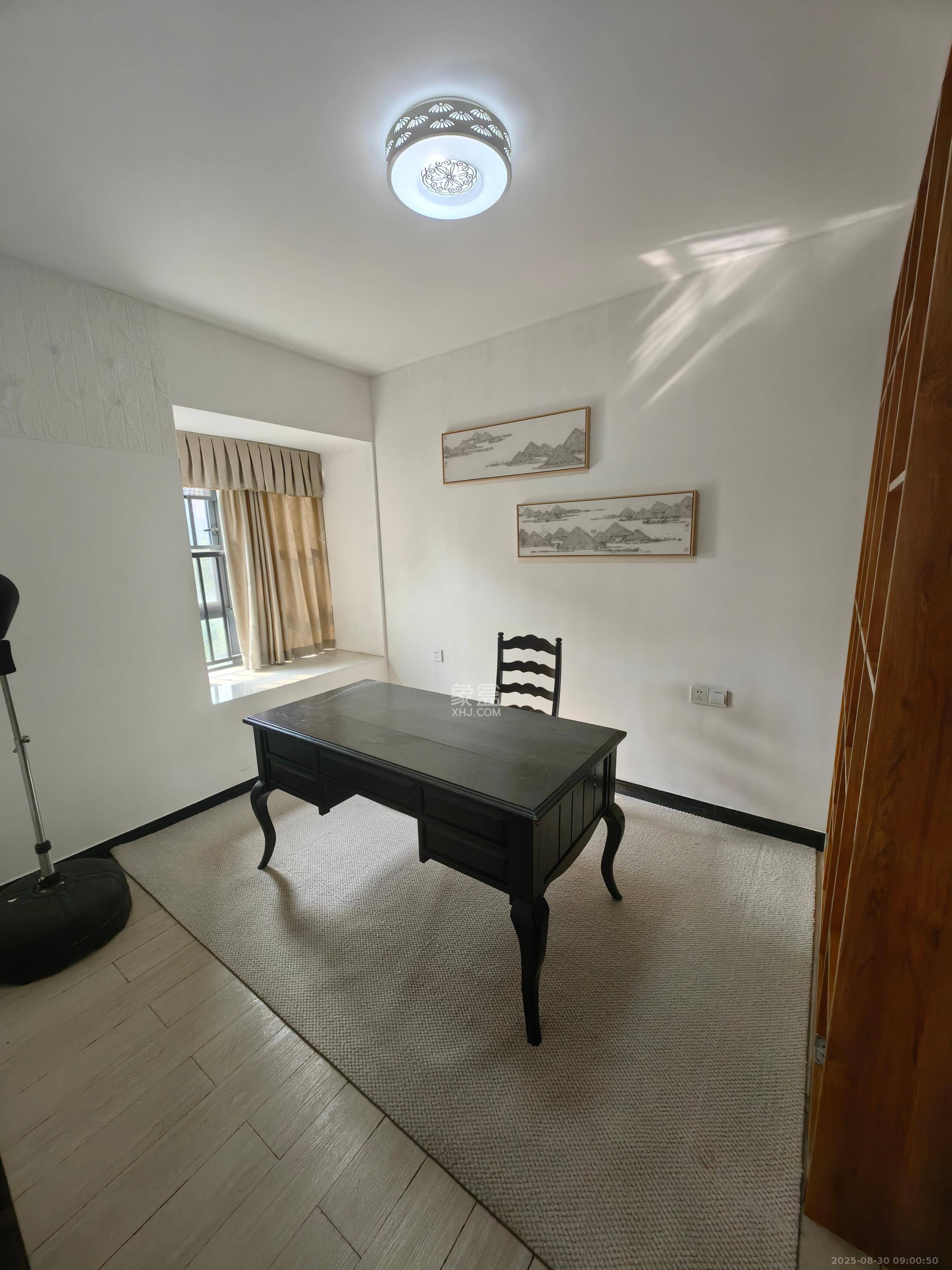 中建芙蓉嘉苑  3室2厅2卫    2700.0元/月室内图