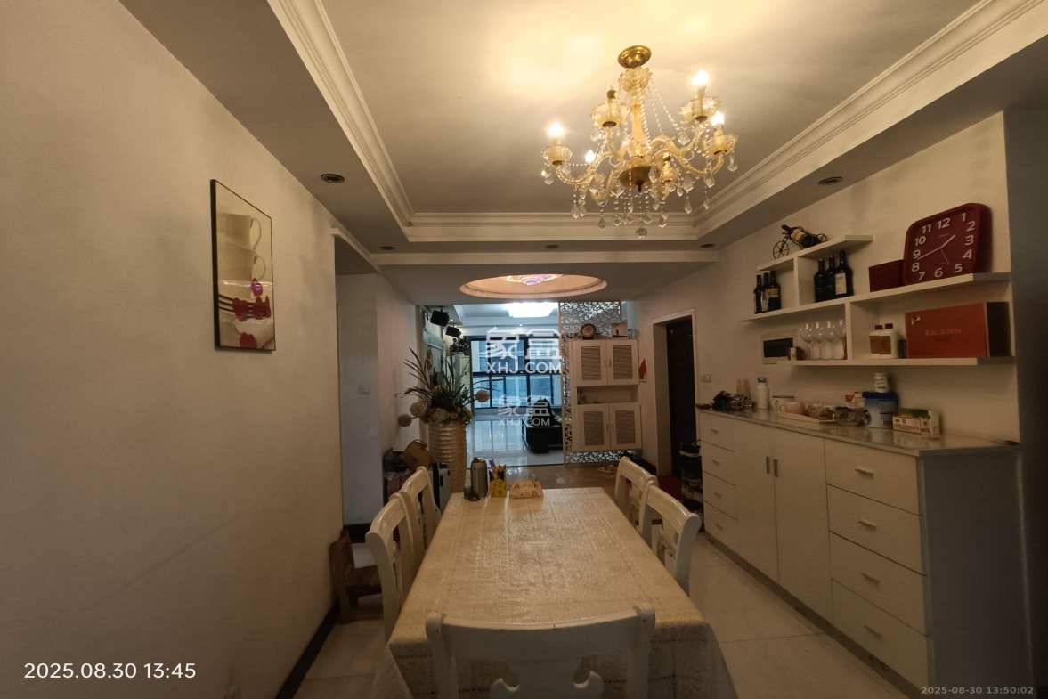 锦湘国际星城三期(锦绣苑) 3室2厅2卫 3100.0元/月 锦湘国际星城三期(锦绣苑) 3室2厅2卫 3100.0元/月室内图