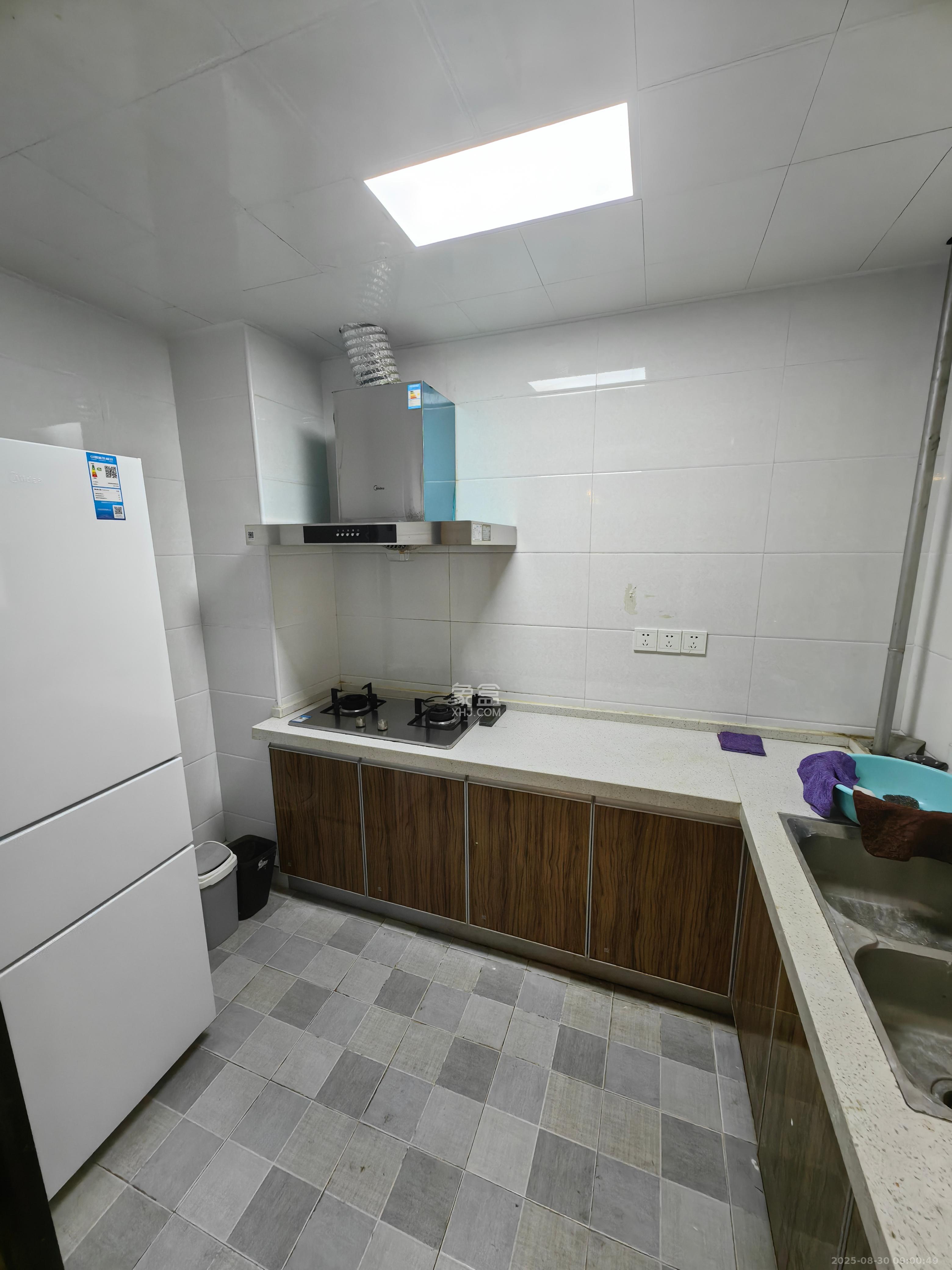 中建芙蓉嘉苑  3室2厅2卫    2700.0元/月室内图