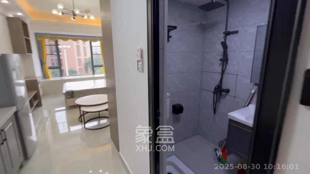 龙湖湘江星座（祺鑫星座公寓）  1室1厅1卫    1500.0元/月室内图