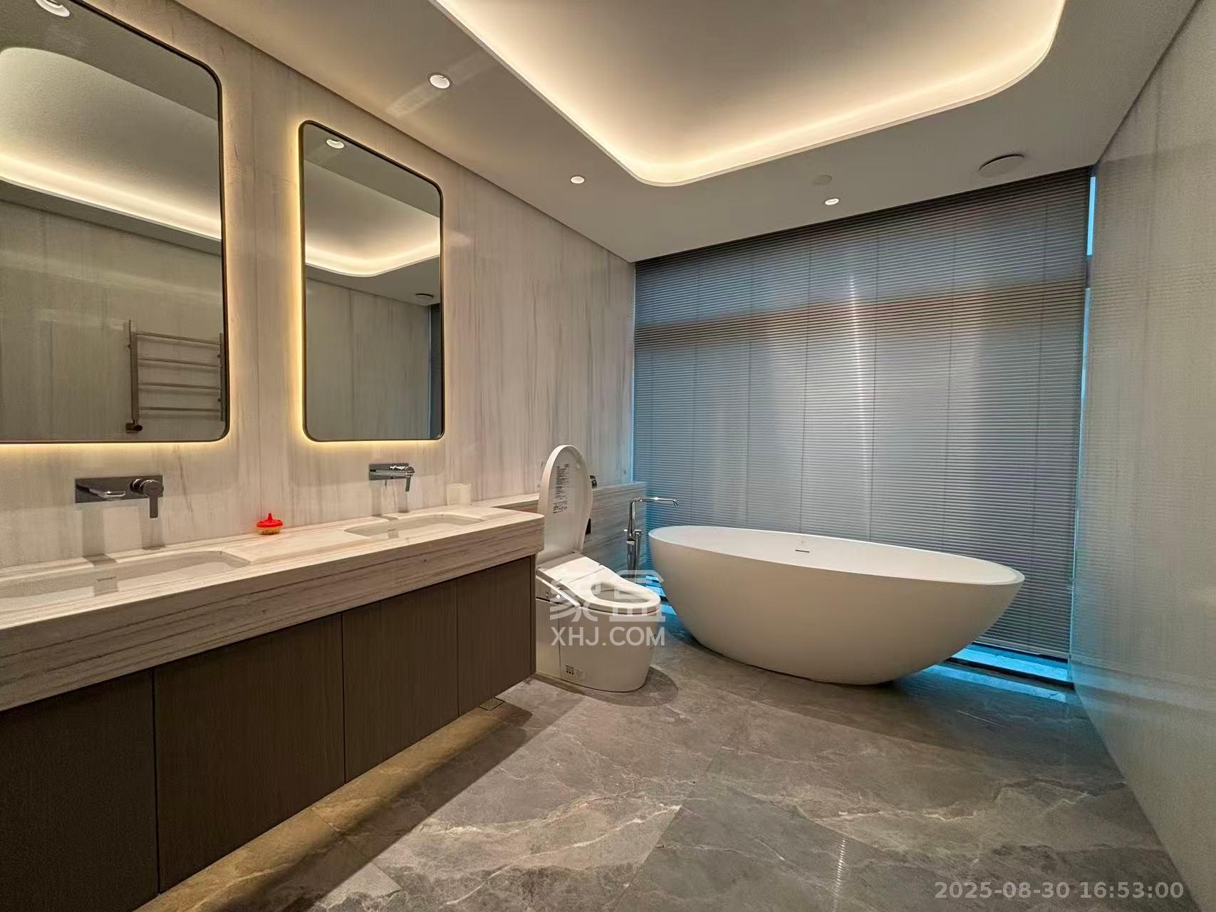 润和滨江湾 3室2厅3卫 28000.0元/月 润和滨江湾 3室2厅3卫 28000.0元/月室内图