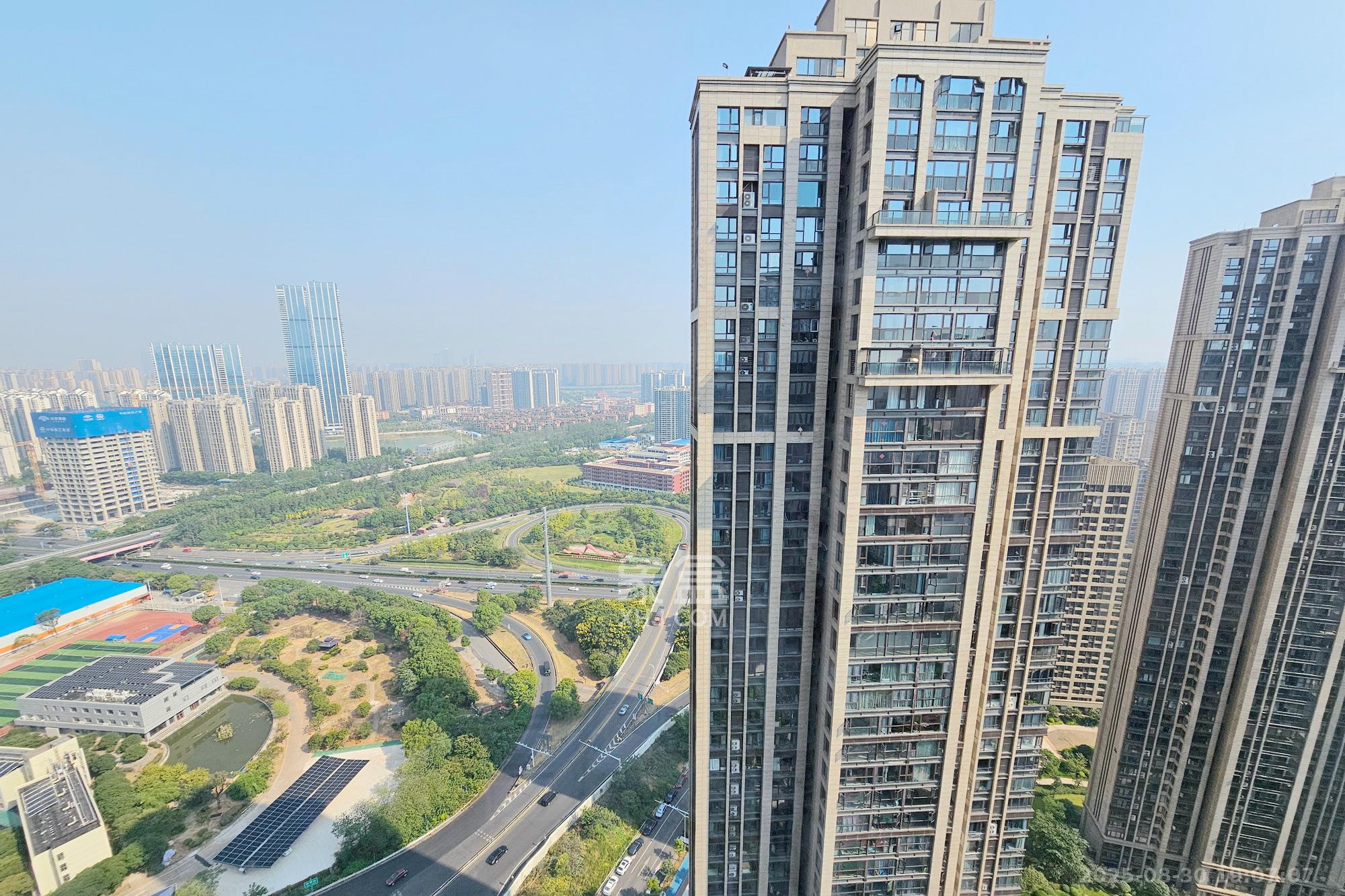 明昇壹城(明昇时代广场)二期  4室2厅2卫    268.0万 明昇壹城(明昇时代广场)二期  4室2厅2卫    268.0万阳台