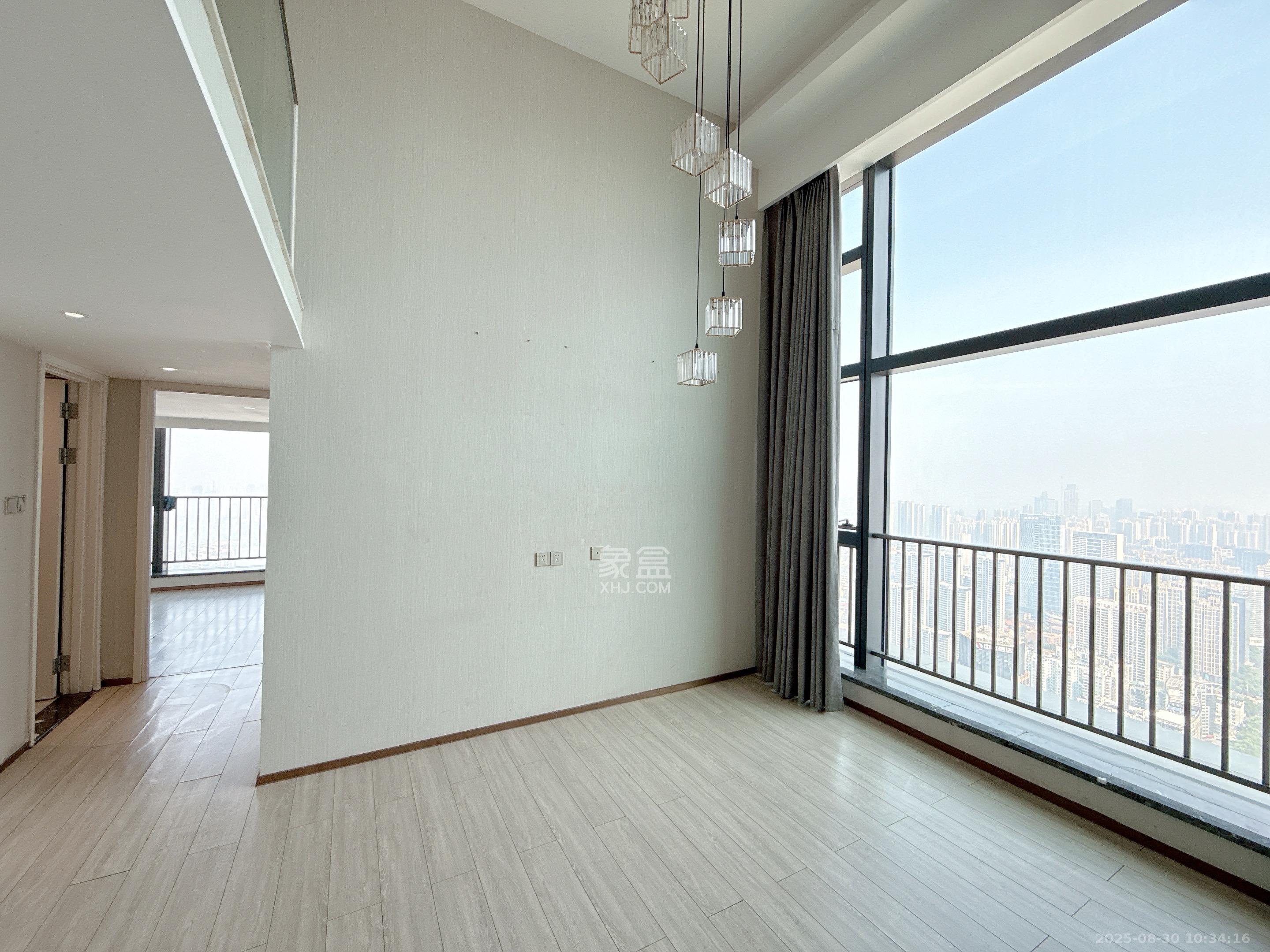 华远华时代  4室2厅2卫    5400.0元/月 华远华时代  4室2厅2卫    5400.0元/月室内图