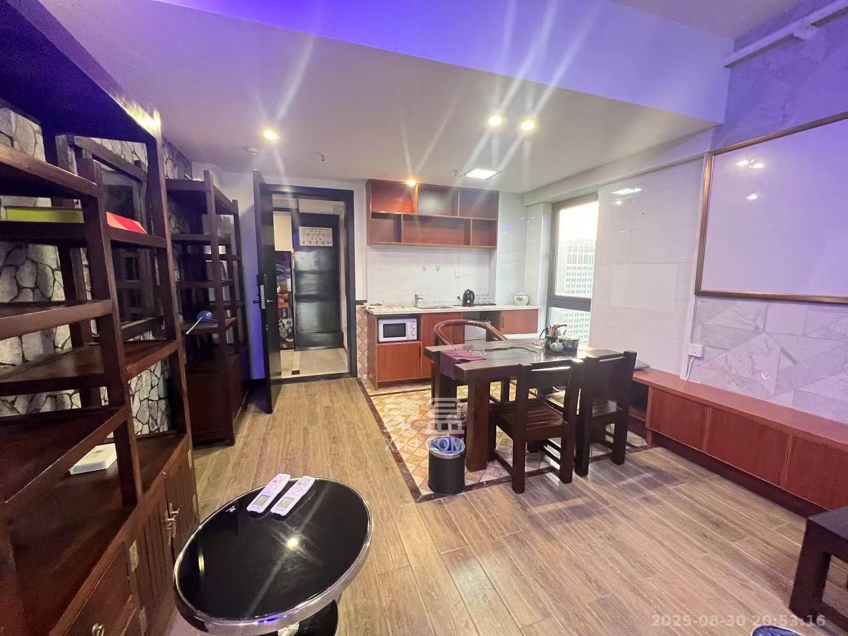 复地星光天地 1室0厅1卫 2200.0元/月 复地星光天地 1室0厅1卫 2200.0元/月室内图