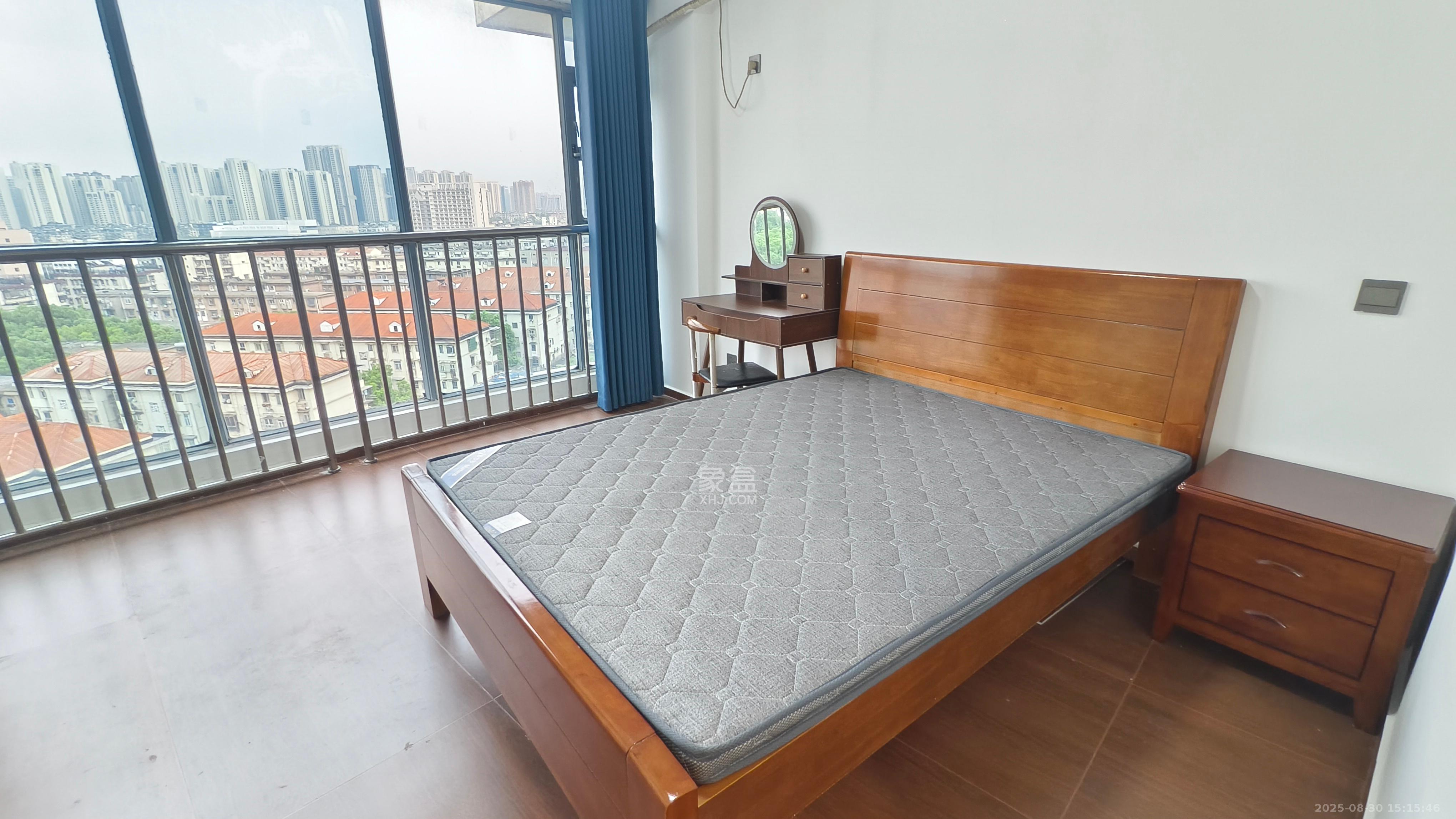 书香名邸  1室1厅1卫    1100.0元/月 书香名邸  1室1厅1卫    1100.0元/月室内图