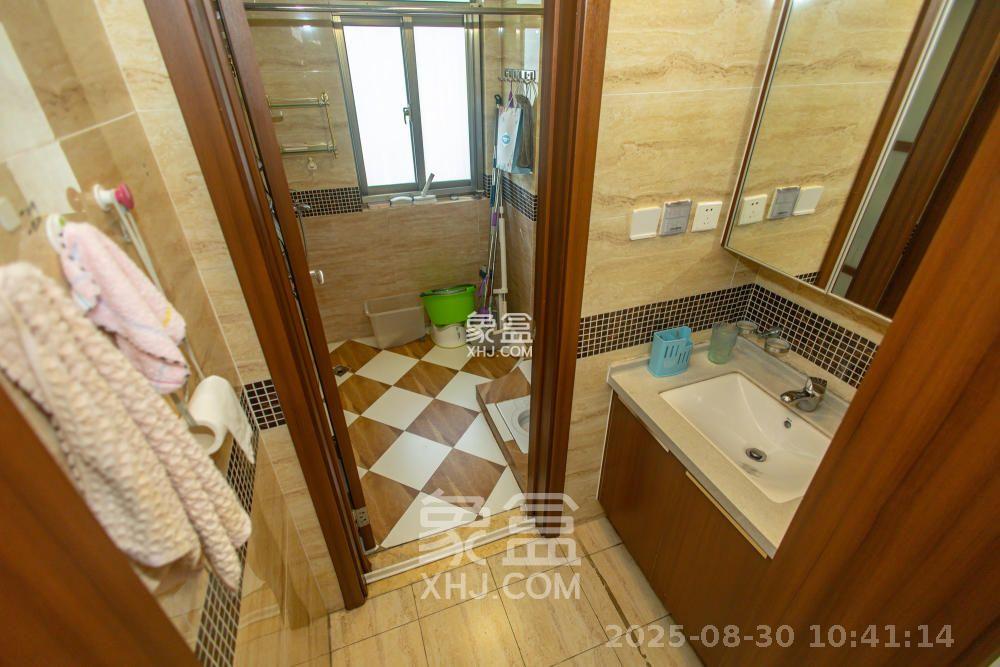 碧桂园威尼斯城 4室2厅2卫 2500.0元/月 碧桂园威尼斯城 4室2厅2卫 2500.0元/月室内图